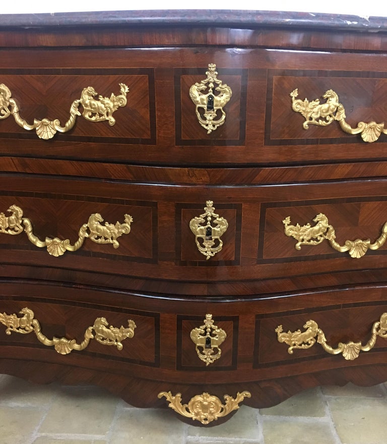A very fine early 18th century French Louis XV commode 