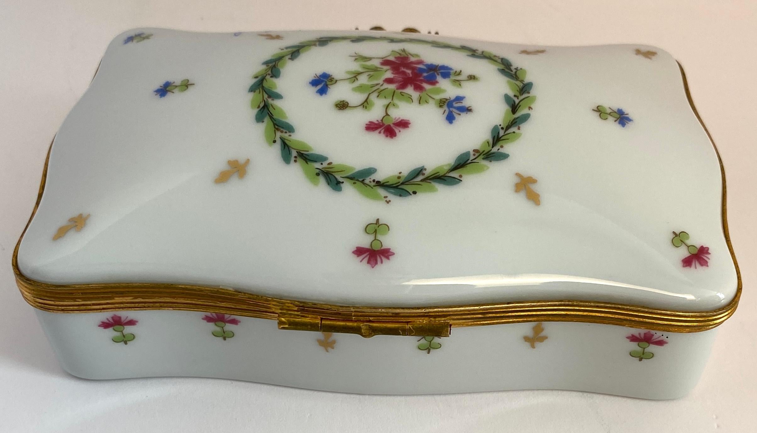 French Theodore Haviland Limoges Jewelry Box, Limoges Porcelain Trinket Box by Haviland For Sale