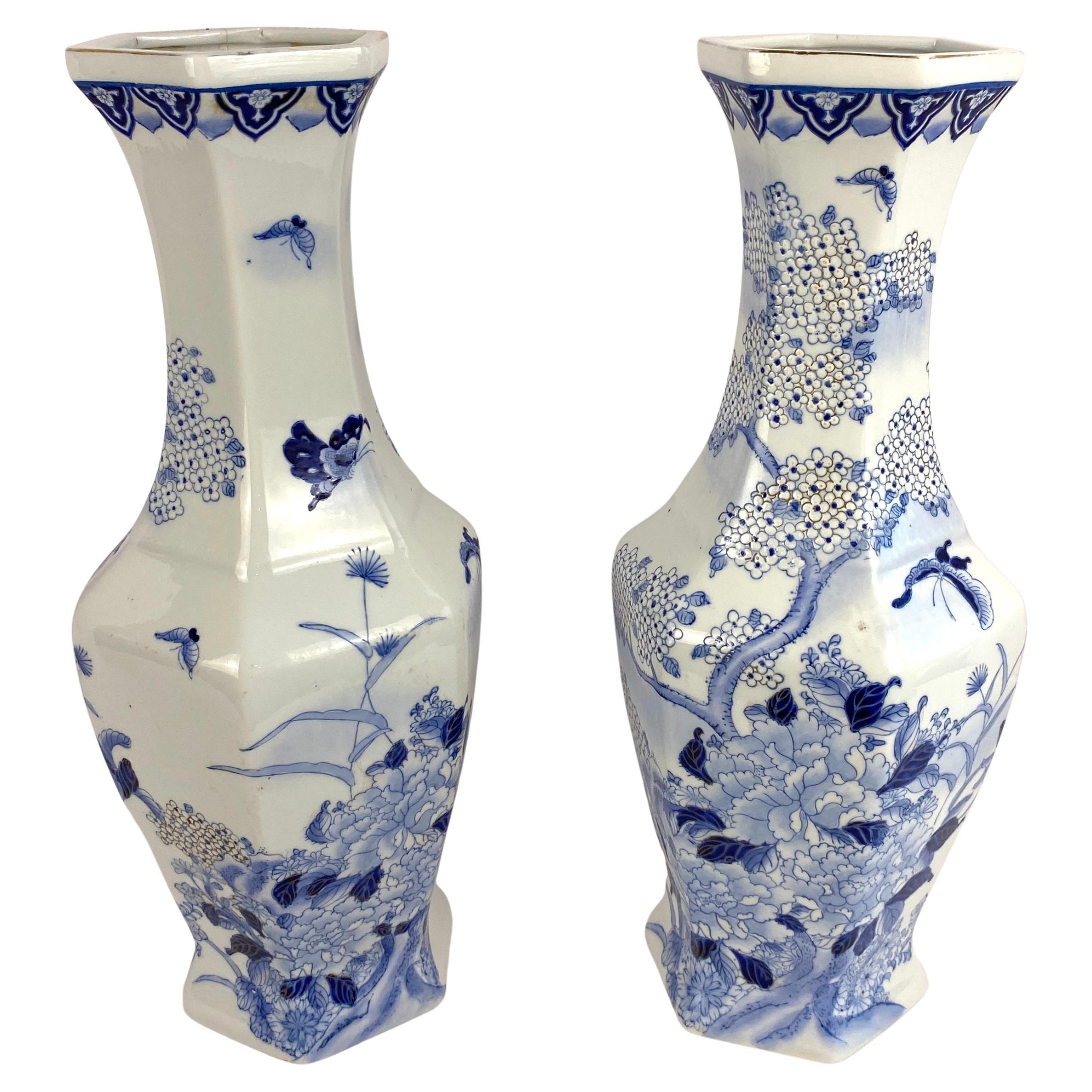 Chinese Blue and White Porcelain Jingdezhen Landscape Vases