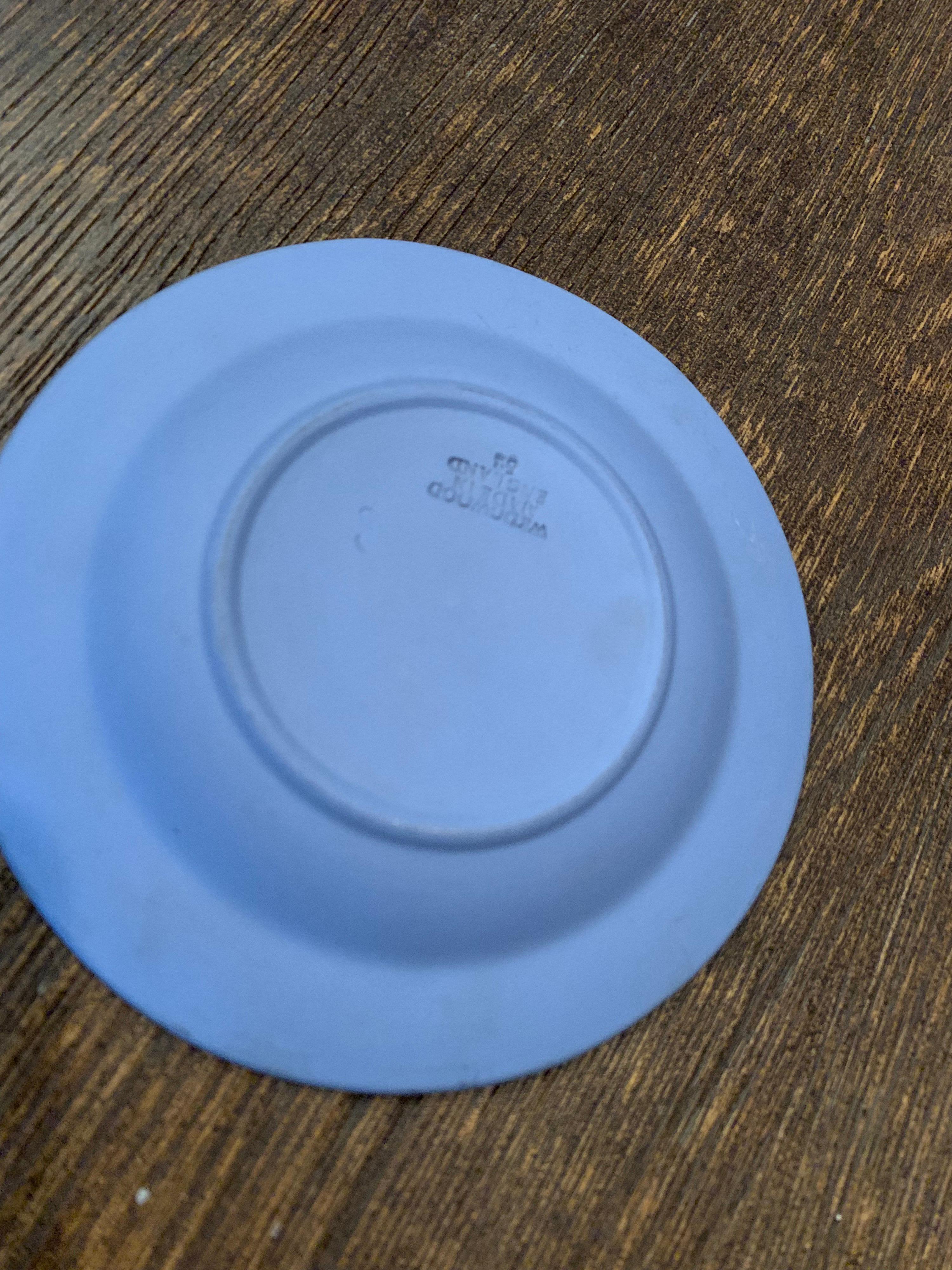 English Mid-century Wedgwood Jasperware Cream on Blue For Sale