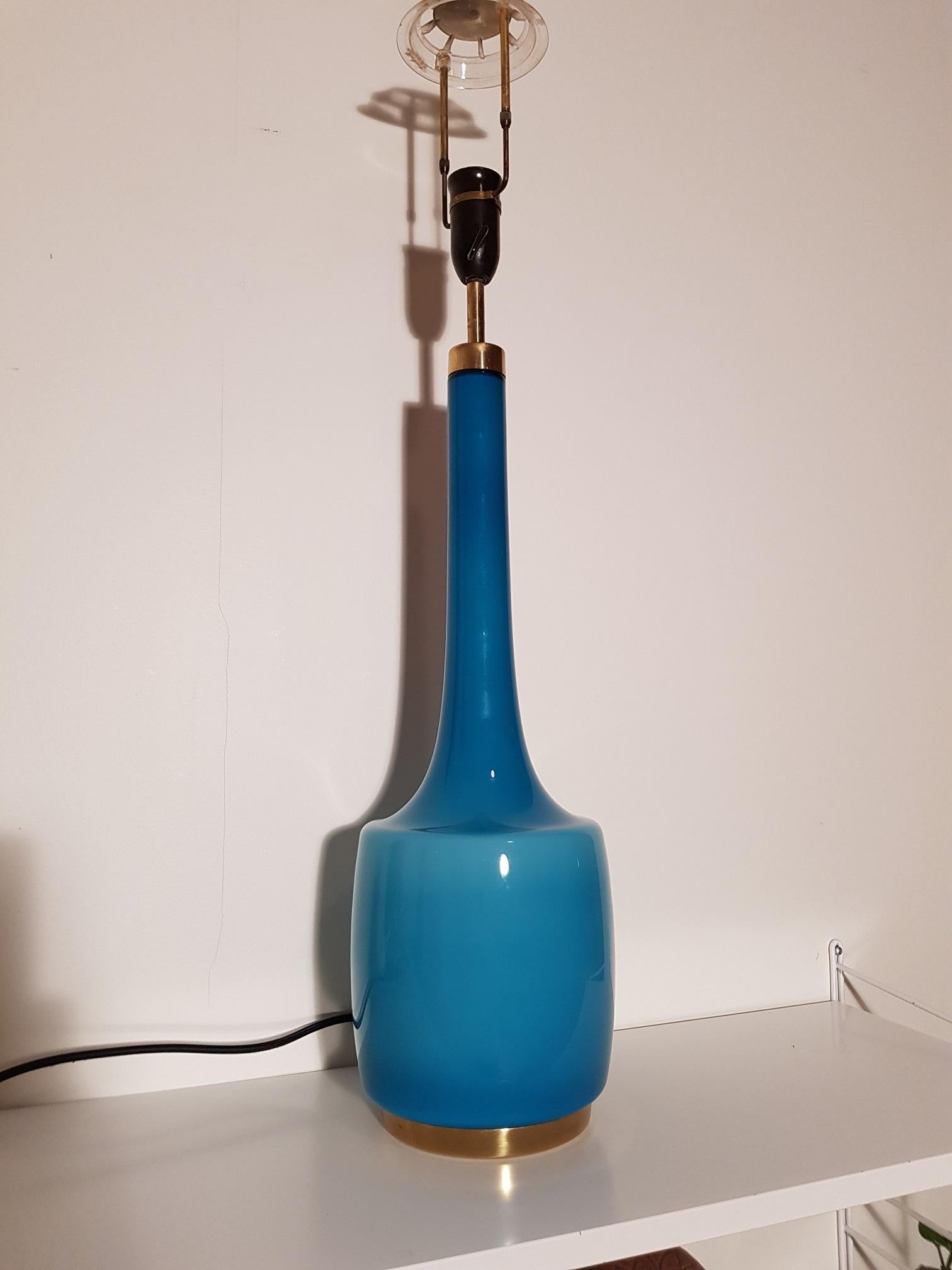 Svend Aage Holm Sorensen Opaline Table Lamp 1960s for Holm Sorensen & Co Denmark In Good Condition For Sale In Limhamn, SE
