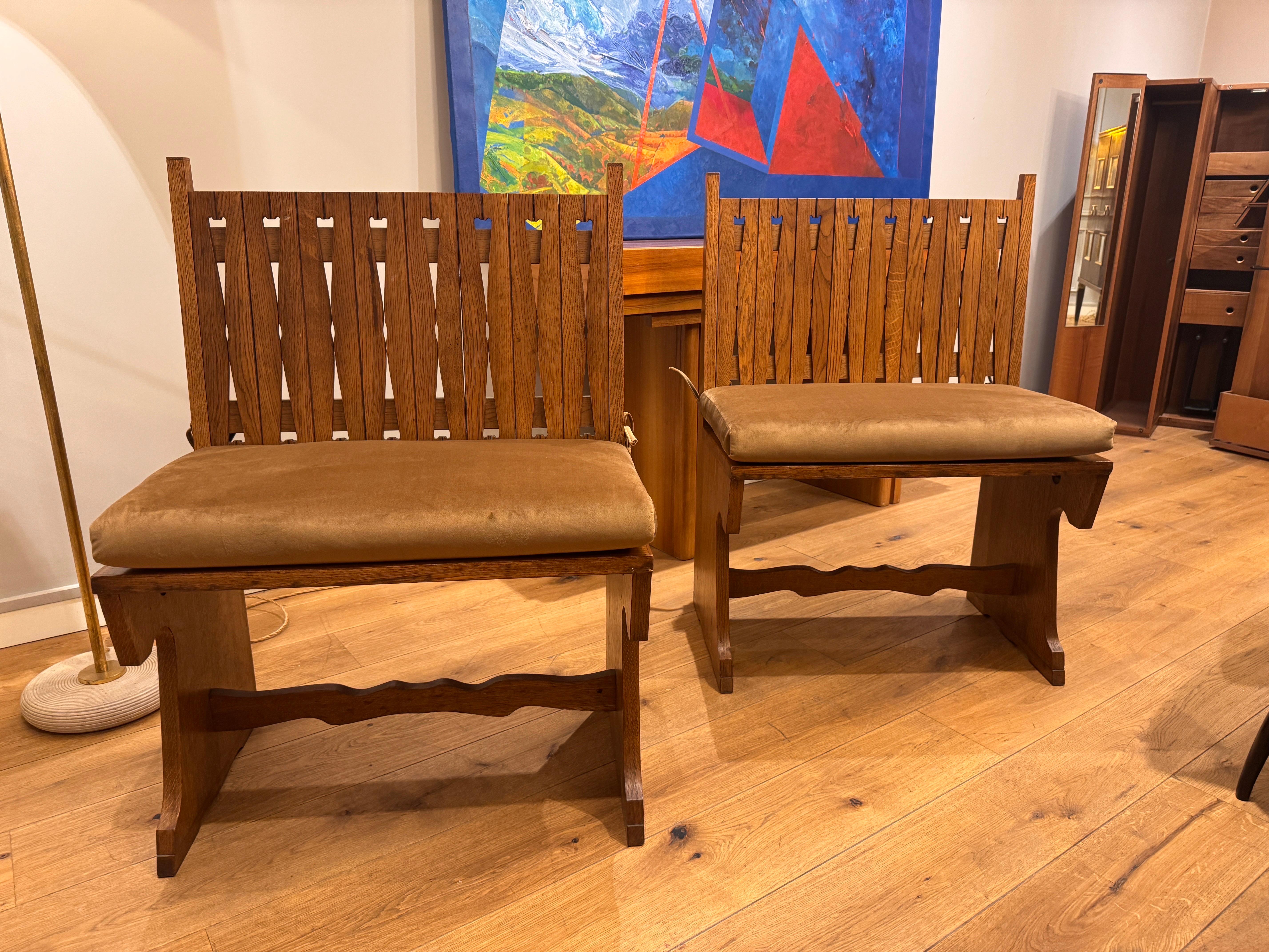 Pair of small Italian oak hallway benches For Sale 6