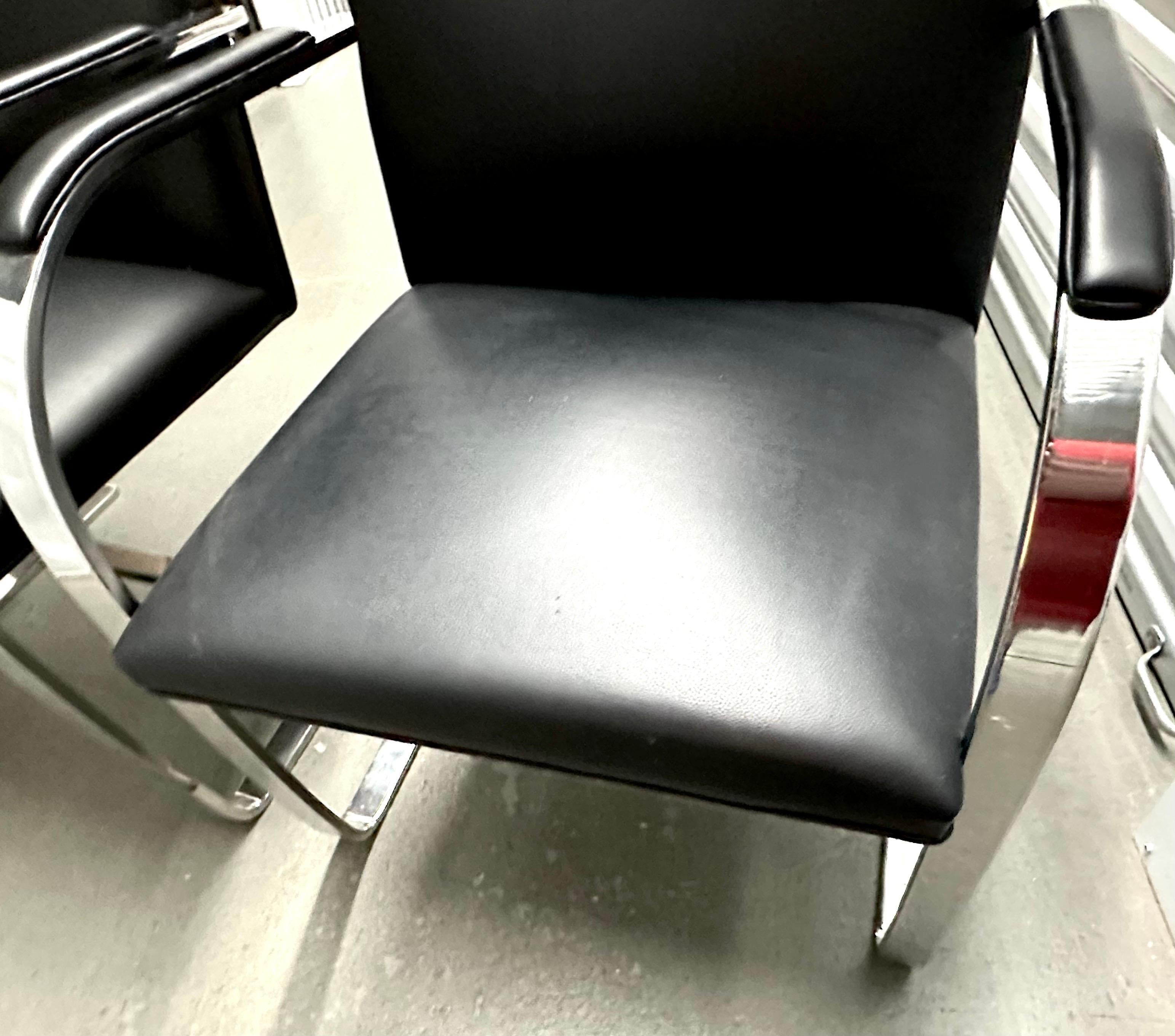 Mies van der Rohe for Knoll Brno Flat Bar Armchair 255 AC, Black Leather, Italy For Sale 4