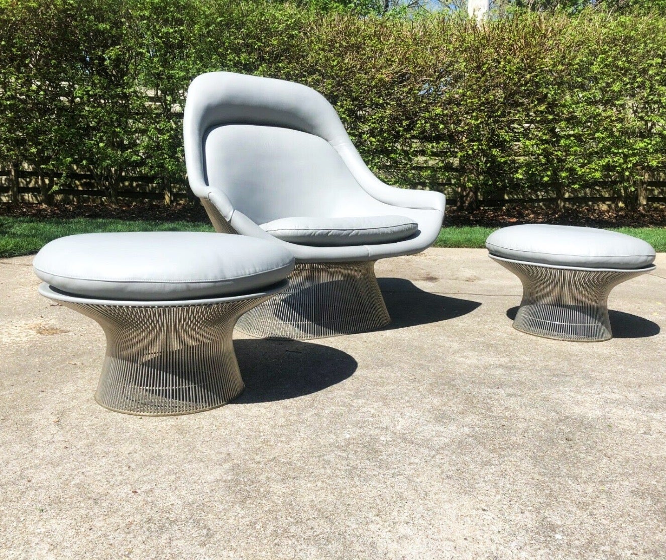 American Warren Platner Grey Leather Easy Chair and Ottoman Set of Three, Knoll, 1966 For Sale