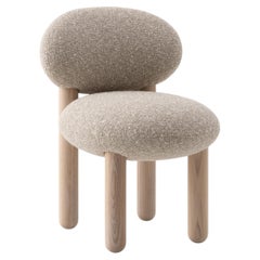 Curved Dining Chair in Beige Kvadrat Boucle – Flock CS2 by NOOM