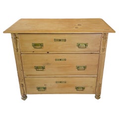Commode en pin hollandais