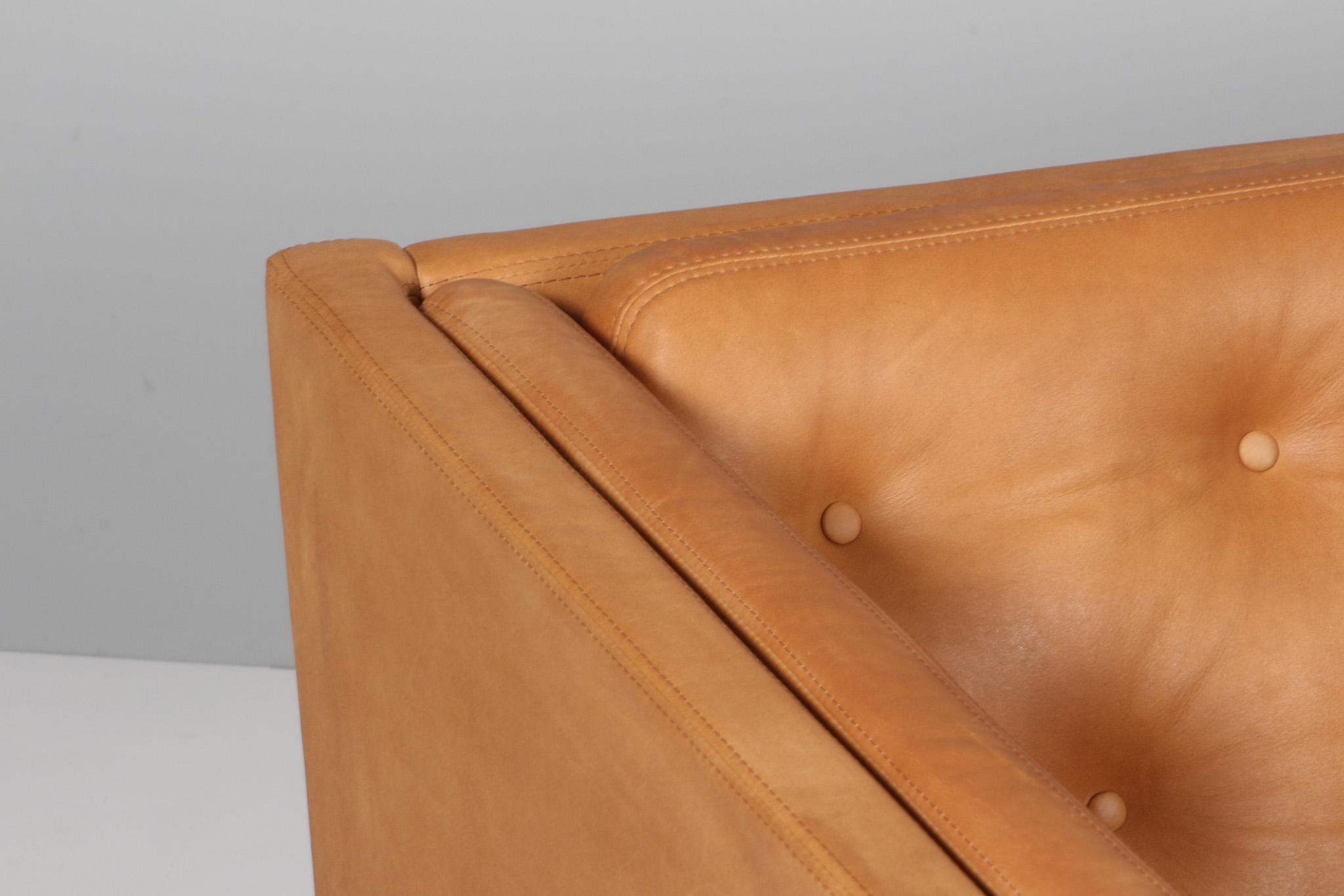 Erik Jørgensen Two-Seat Sofa, model EJ315. New upholstered In Good Condition For Sale In Esbjerg, DK