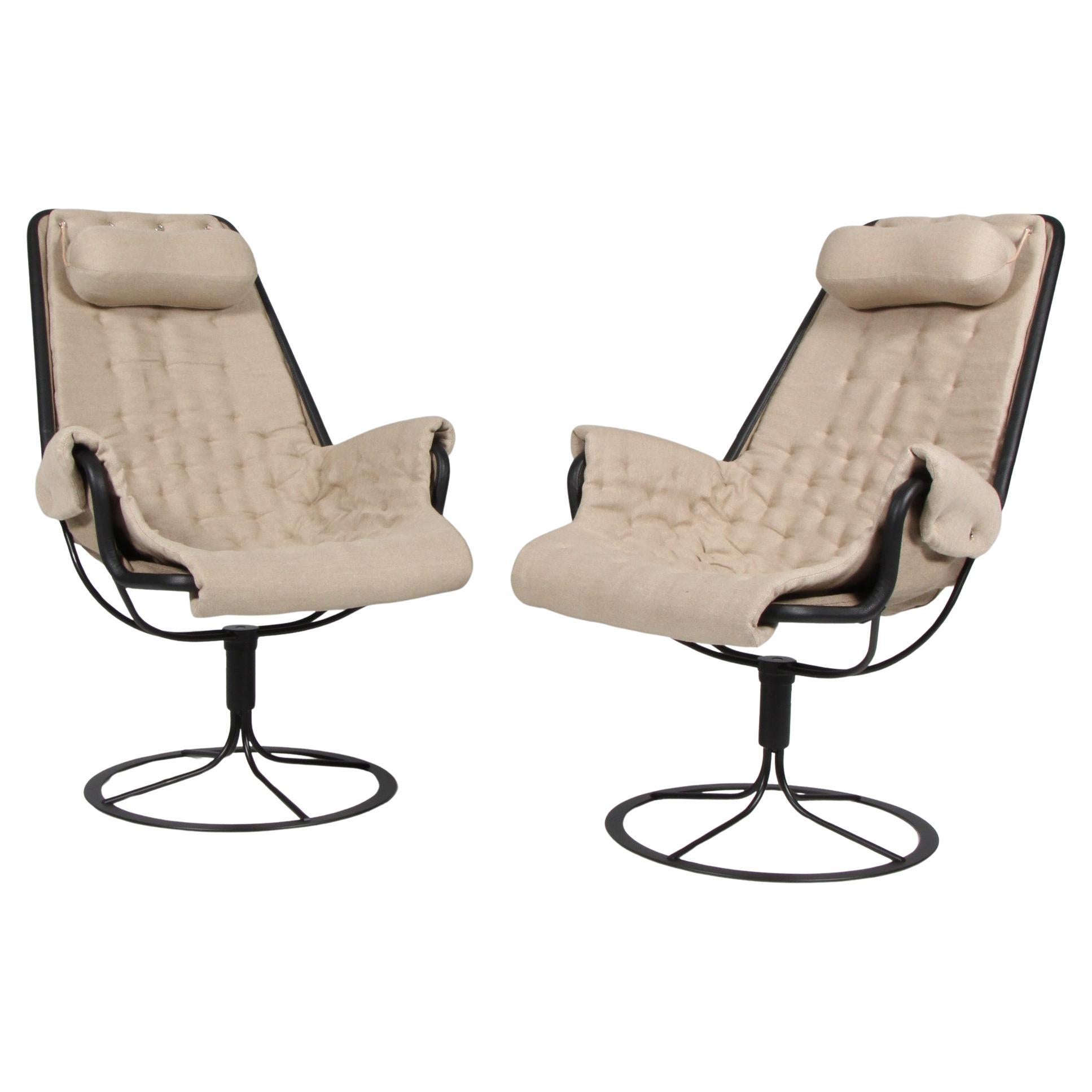 Bruno Mathsson Jetson Lounge Chair with canvas and Black Leather