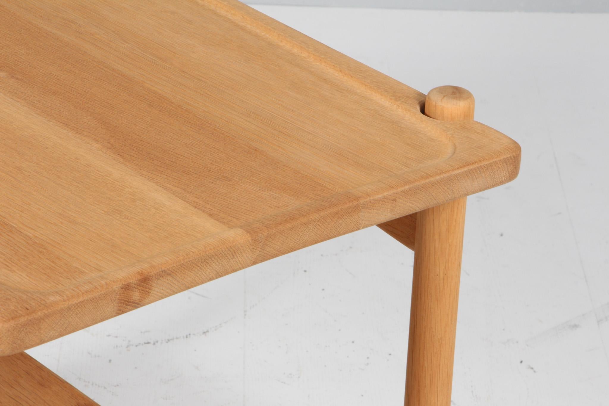 20th Century Hans J. Wegner, tray table in solid oak. AT47 For Sale
