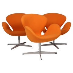 Arne Jacobsen Swan Chair
