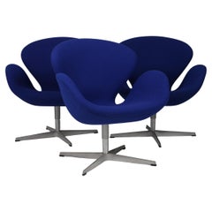 Arne Jacobsen Swan Chair