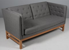 Divano a due posti Erik Jørgensen EJ 315/2, in lana grigia, design danese