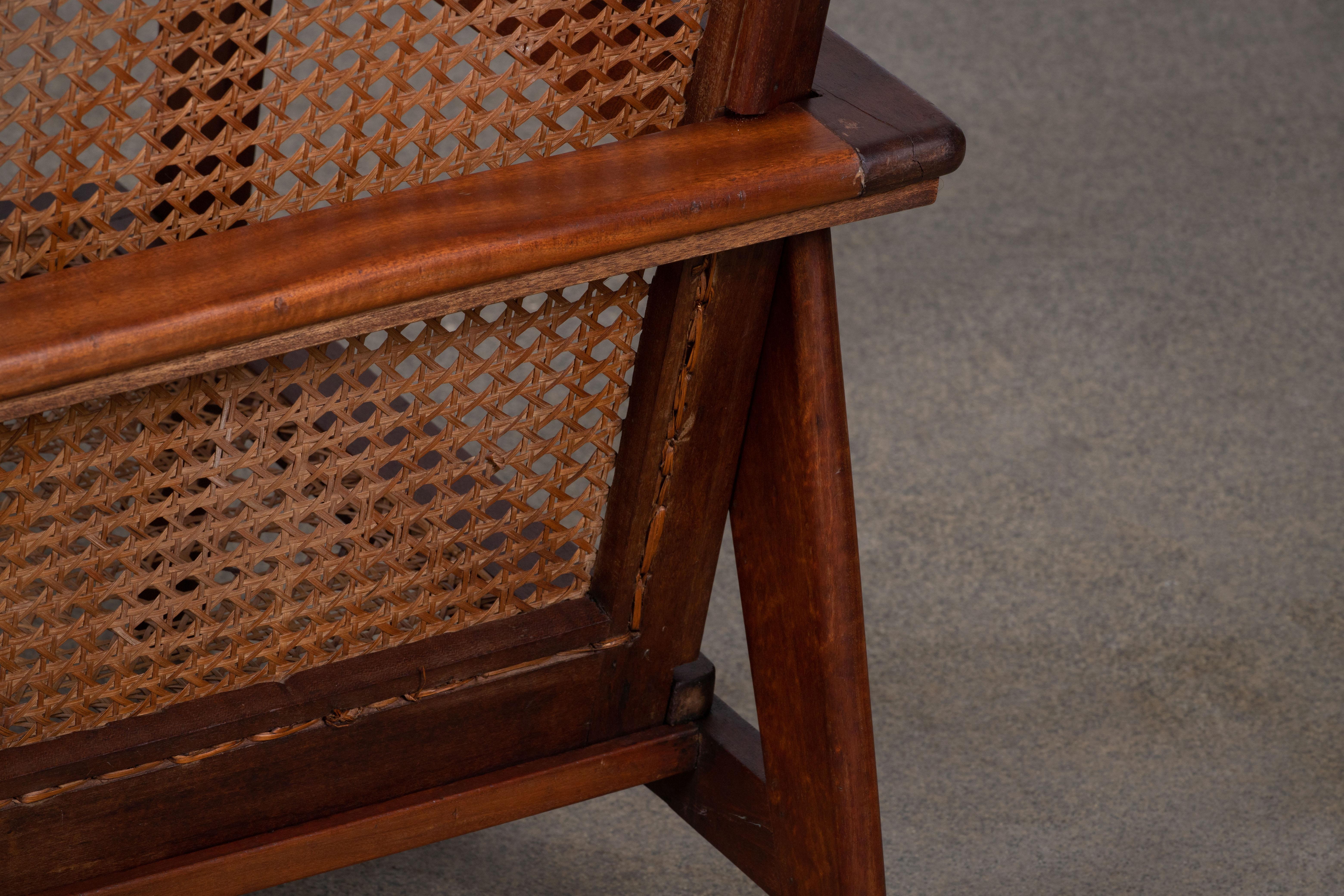 Fauteuil français de reconstruction, 1940, dans le style de Pierre Jeanneret en vente 7