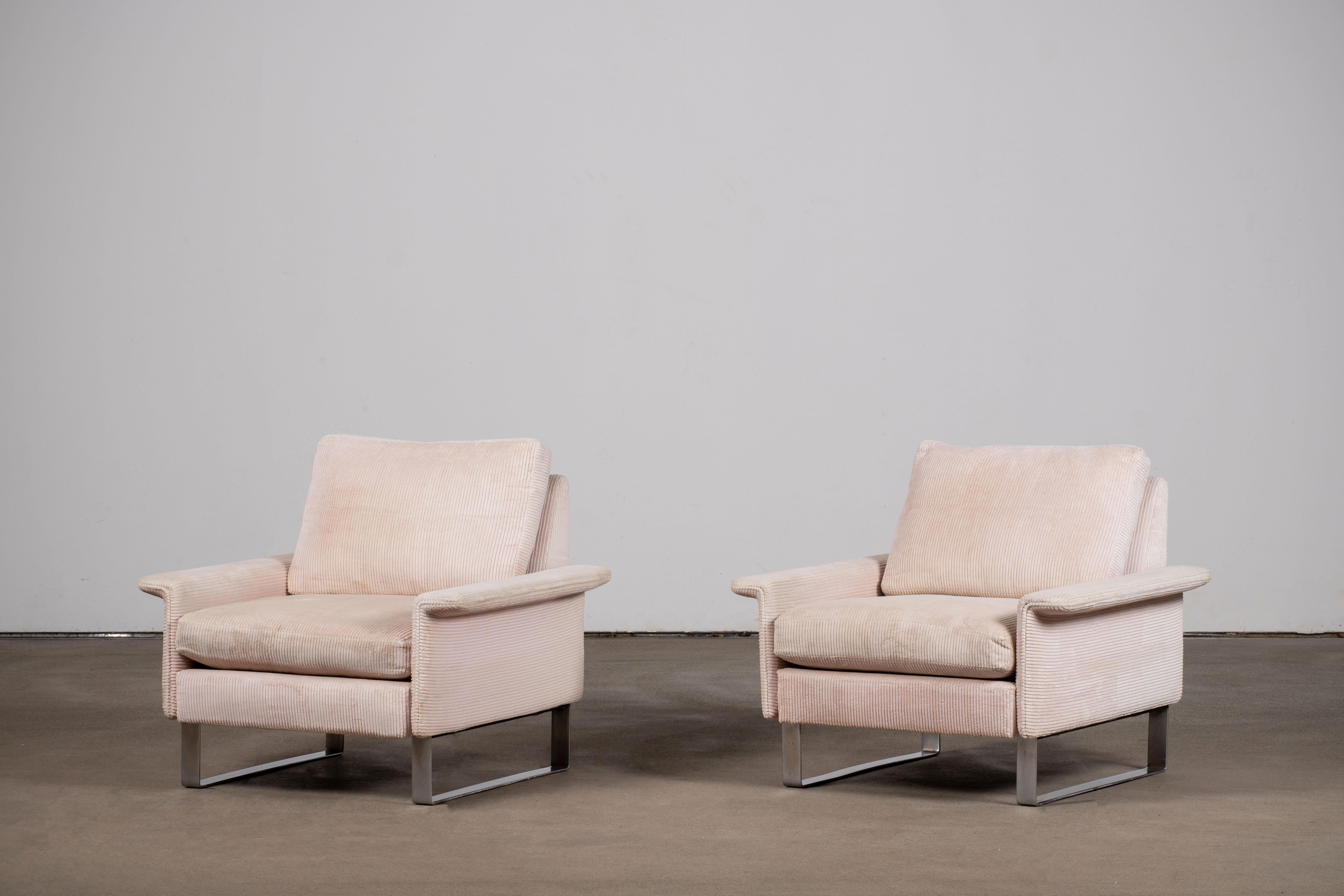 Sillones Club cromados y de terciopelo al estilo de Milo Baughman en venta 10