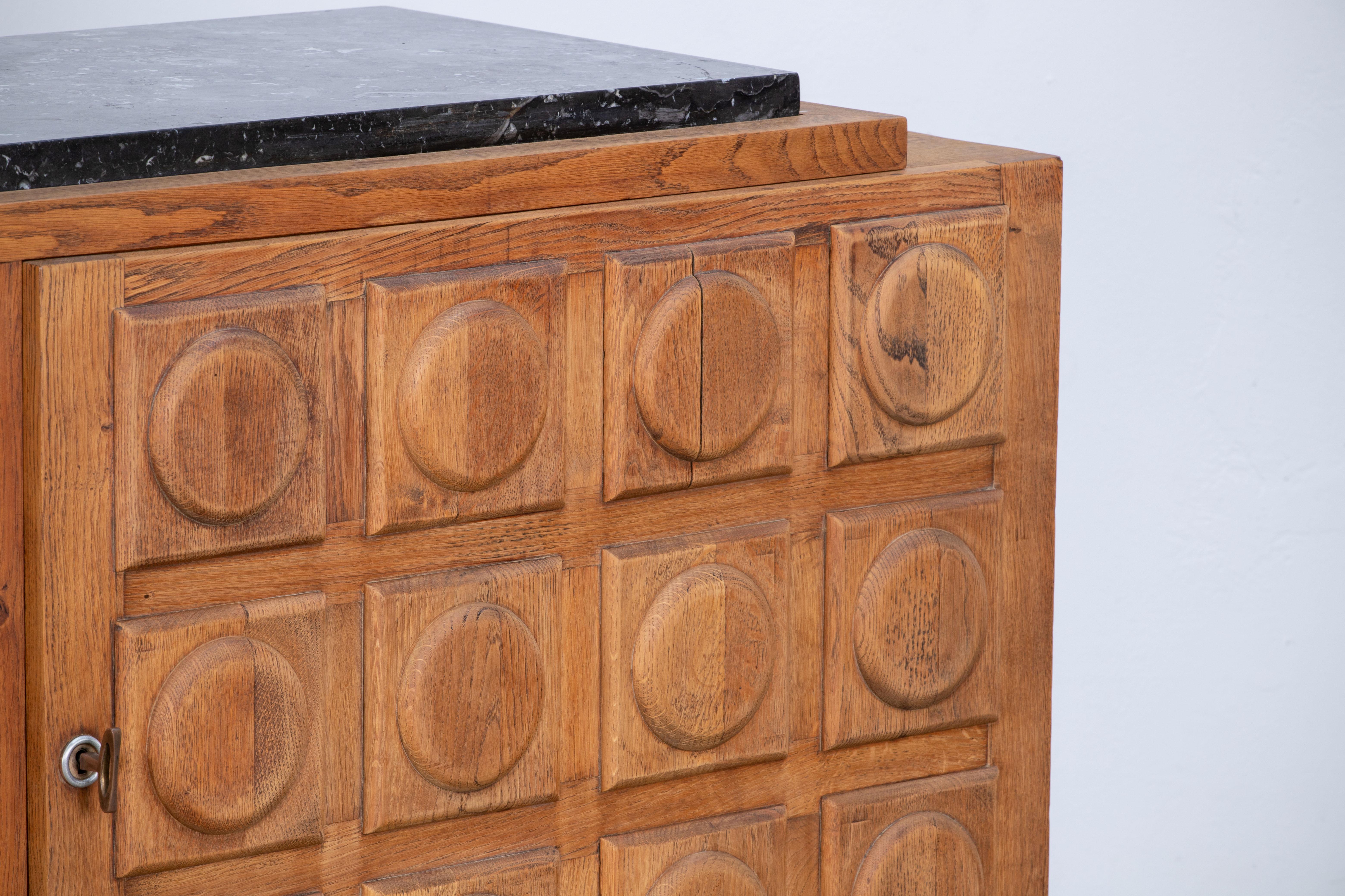 Brutalist Solid Oak Sideboard, France, 1940s For Sale 7