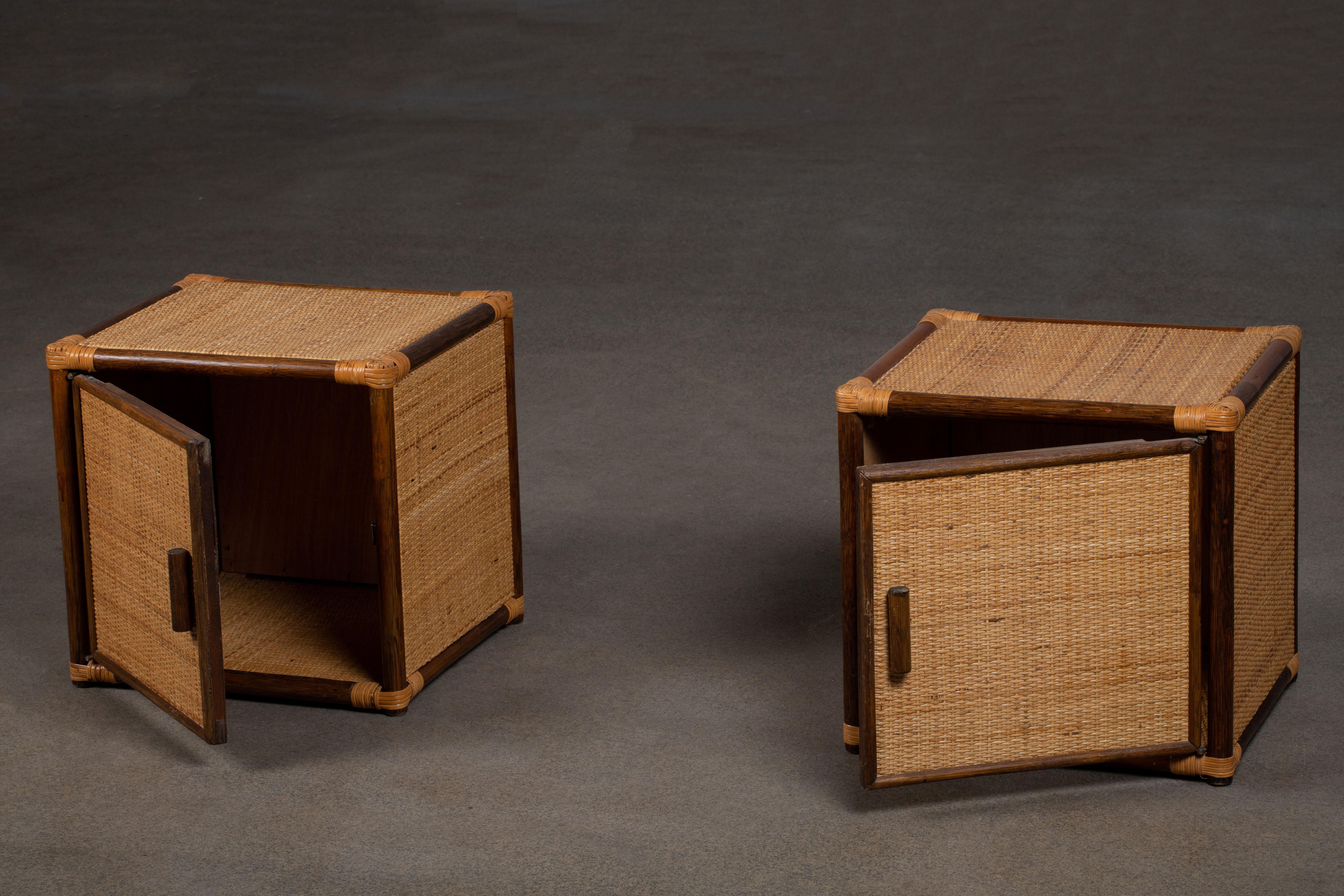 Milieu du XXe siècle Paire de tables d'appoint ou de bouts de table en rotin Dal Vera, Italie, années 1960 en vente