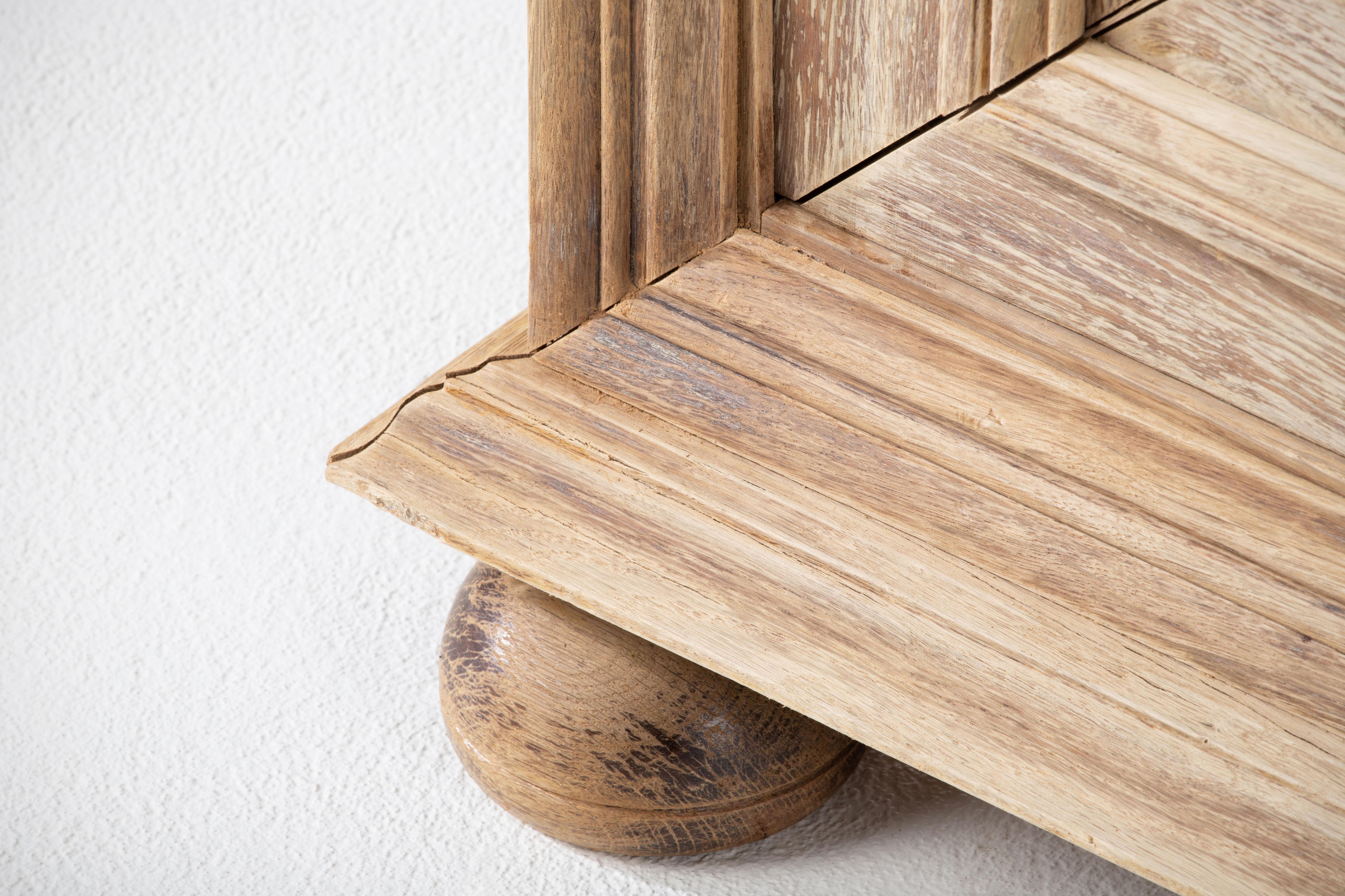 Credenza in Oak massiccio con dettagli grafici, Francia in vendita 2