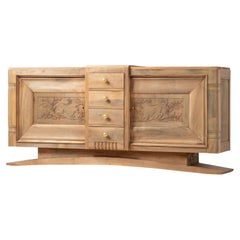 Eine Komposition der stoischen Geometrie: Französisches Sideboard im Brutalismus des Art déco, 1940er Jahre