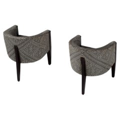 Coppia di poltrone Art Déco a treppiede, gambe rivestite in pelle, Francia, anni ’30