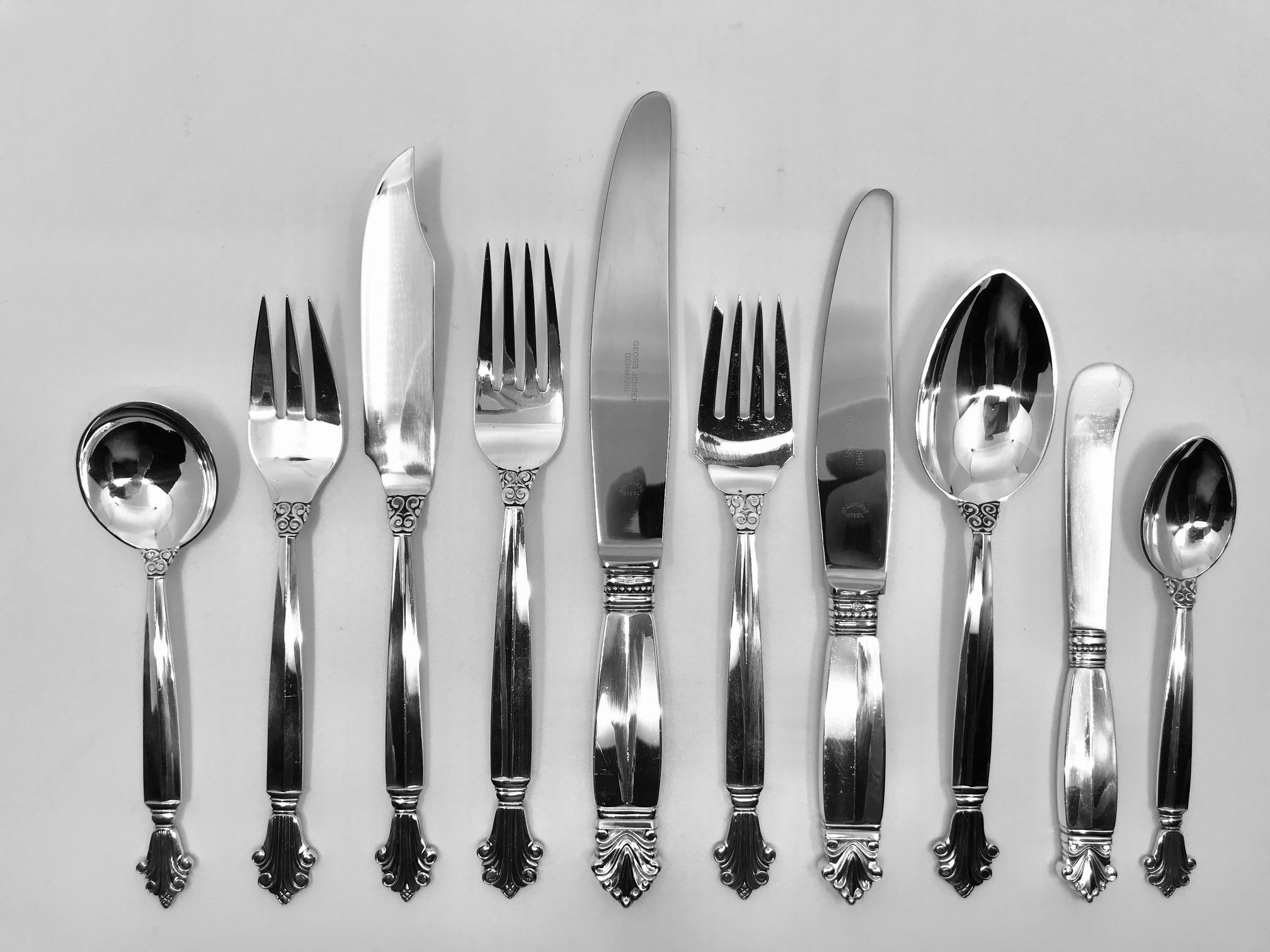 191 pieces of Georg Jensen sterling silverware in the Acanthus pattern, design by Johan Rohde from 1917. This is the sister pattern to Johan Rohde's famous Acorn silverware; the original Danish name of Acorn is 