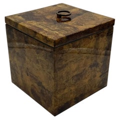 Eiskübel „Cubic“ · Lackiertes Ziegenleder im Stil von Aldo Tura.