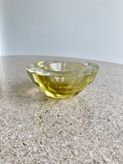 Mid-Century Modern Italian Murano Glass Round yellow and Clear Ashtray, 1970s