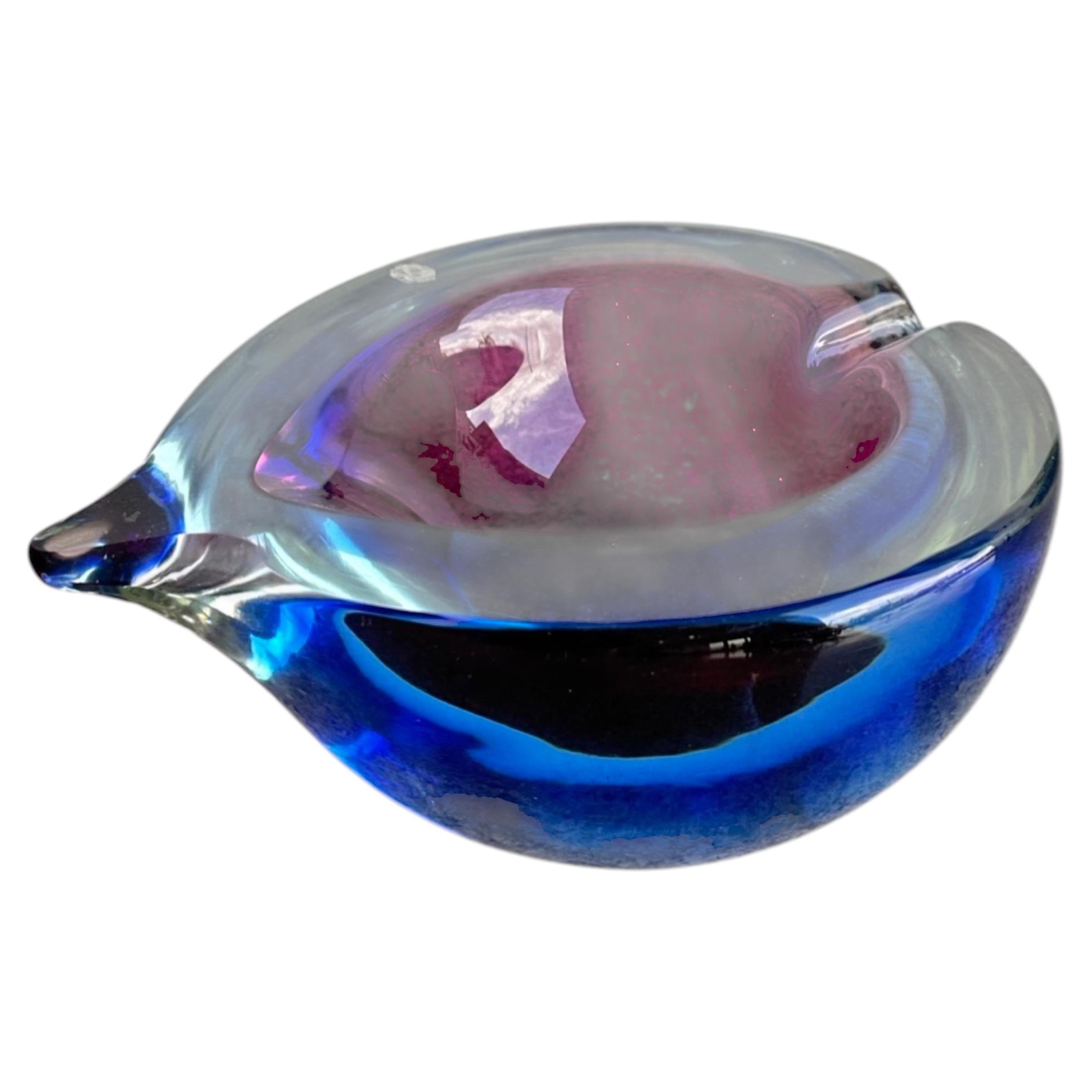 Mid-Century Modern Italian Murano Glass Bowl, Sommerso Technique For Sale