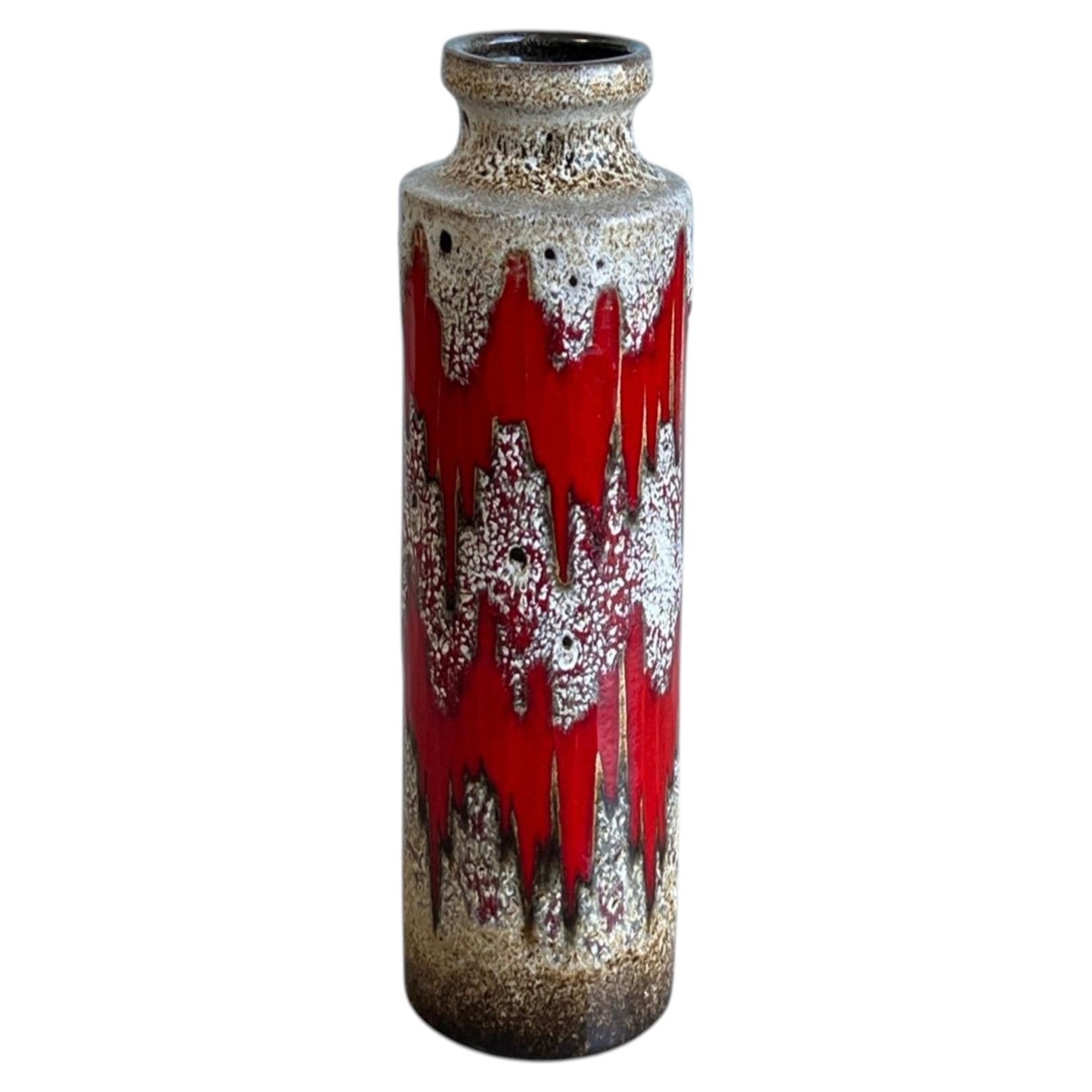 Vase en céramique moderne du milieu du siècle par W. Germany, fait à la main, années 1970 en vente