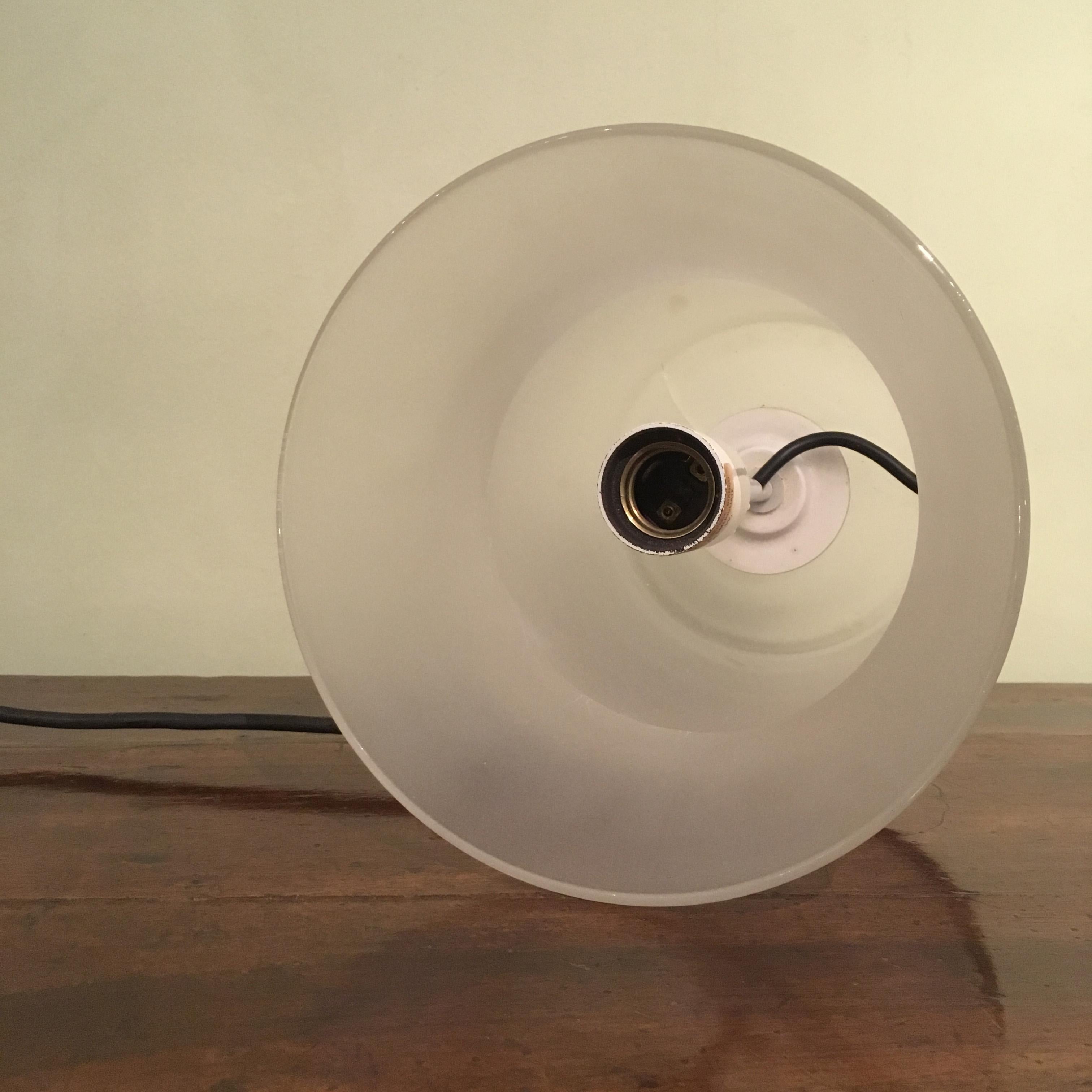 Mid-Century Modern Mid-20th Century Italian Design White Opal Murano Glass Table Lamp For Sale