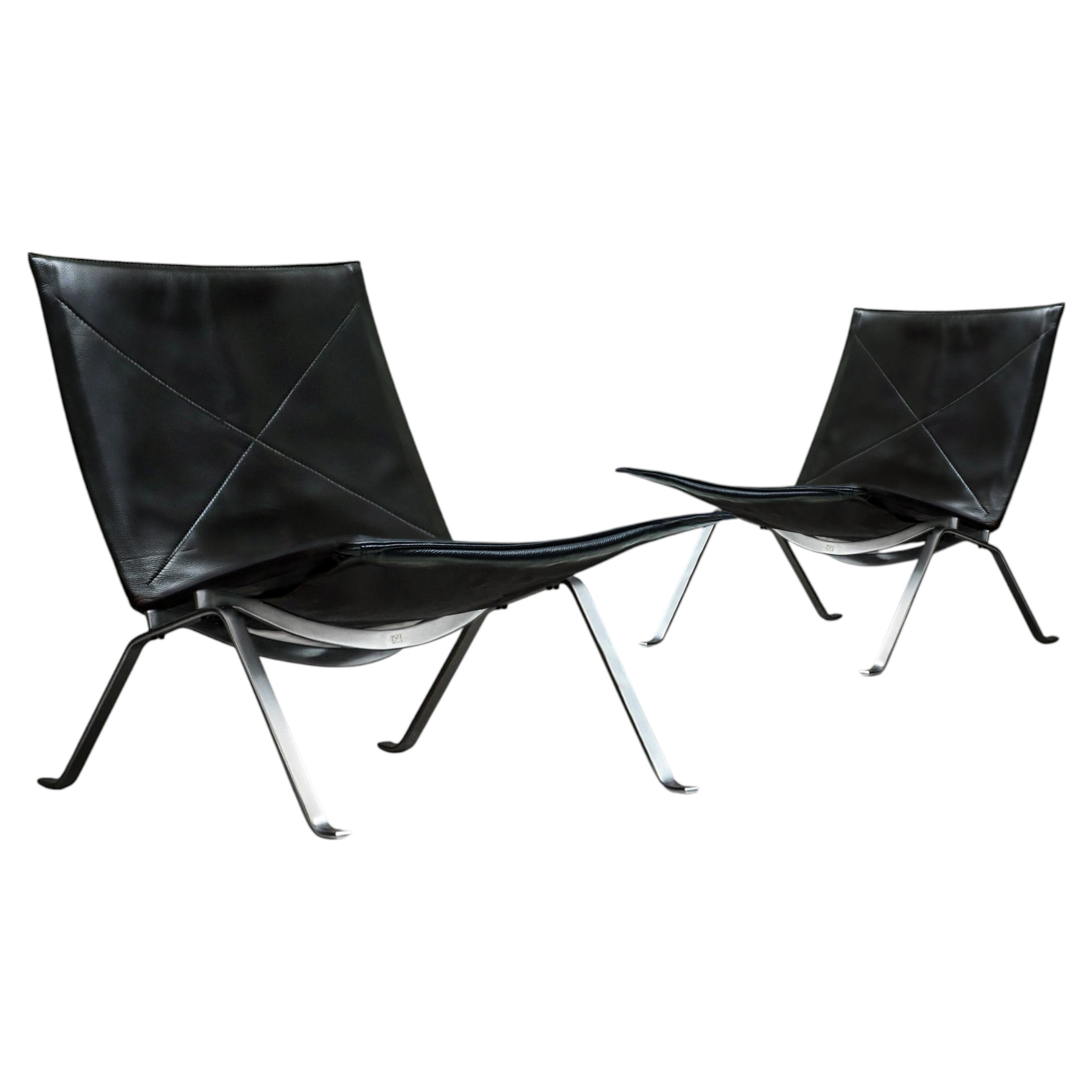 Pair of Black Leather Vintage Poul Kjaerholm PK22s for E. Kold Christensen 1960s