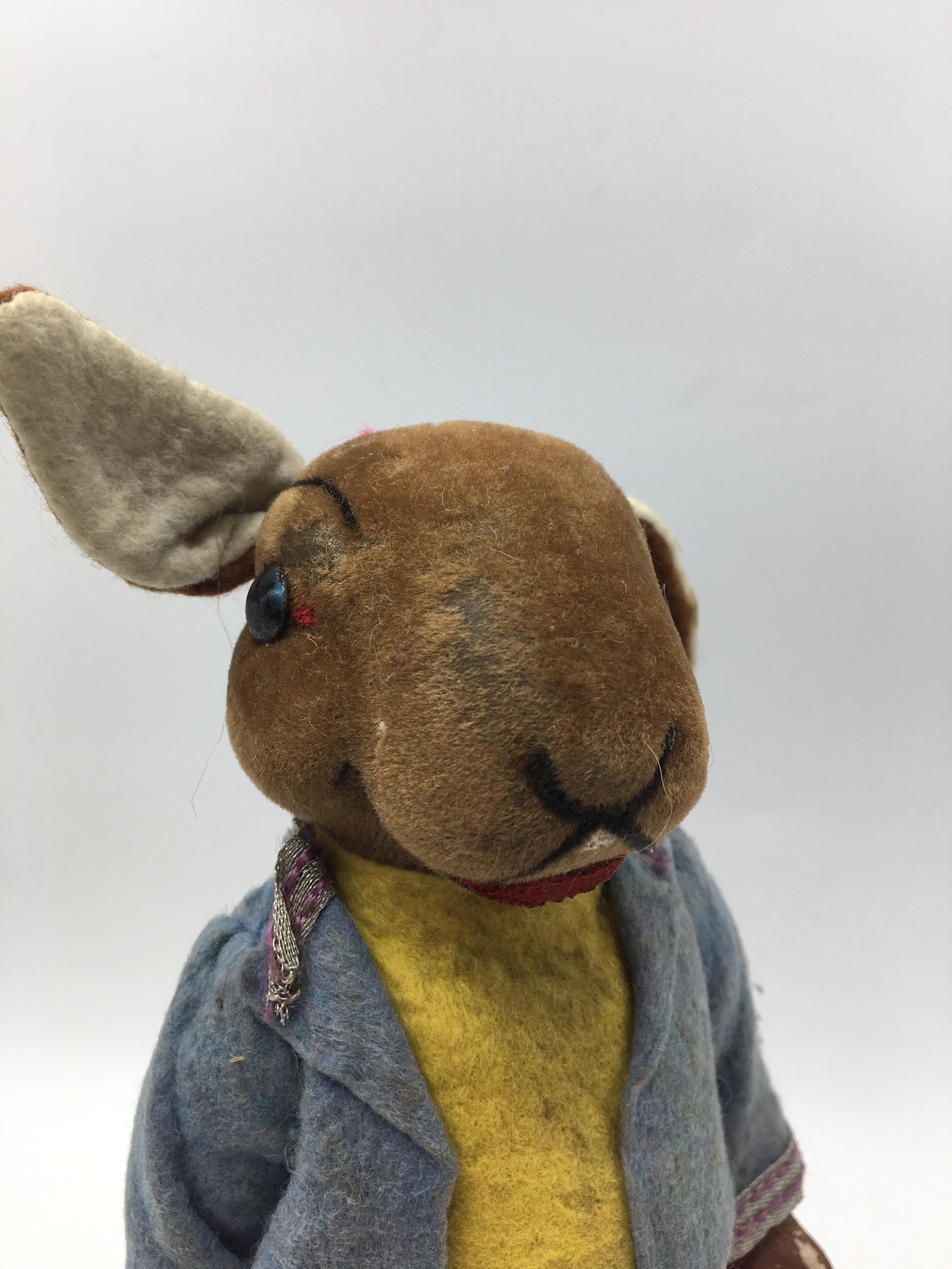 Rabbit Toy Made of Textile and Carton, US, 1950s In Good Condition For Sale In Lugano, Ticino