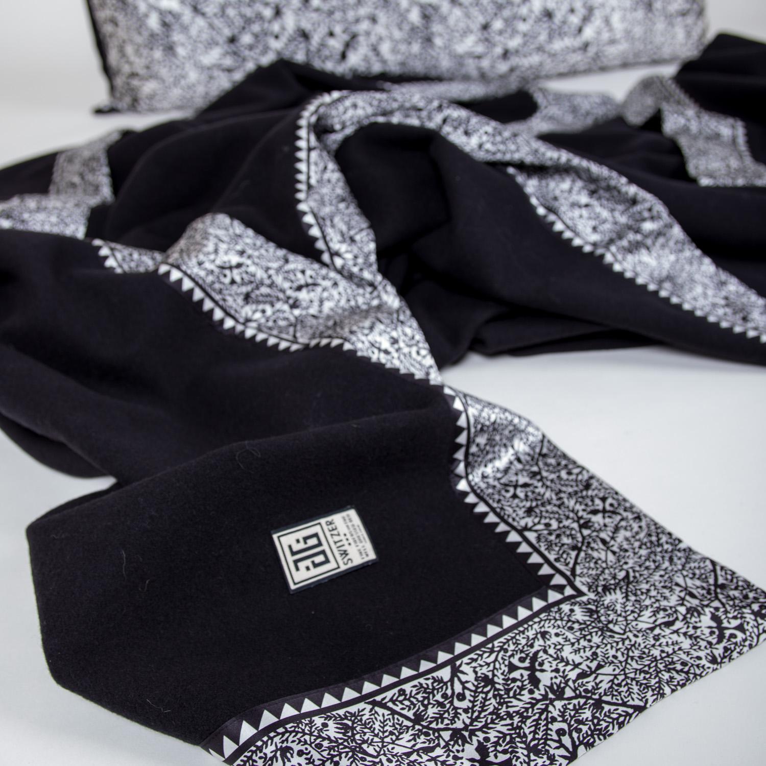 Beaux Arts Custom Designed Luxury 100% Merino Wool Emilie King Blanket with Body Pillow For Sale