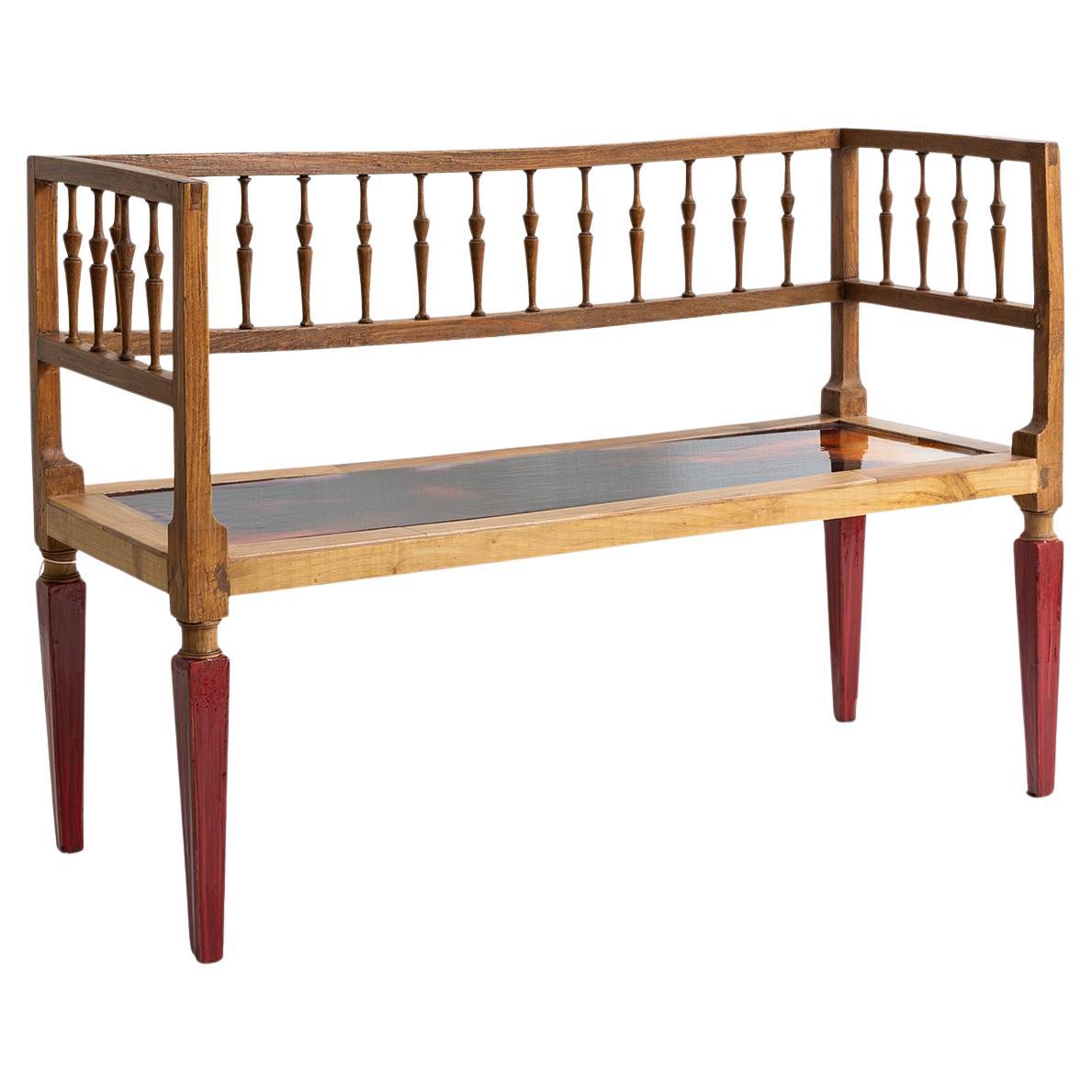 Banc de couleur liquide en bois d'orme avec assise en résine colorée par Hillsideout