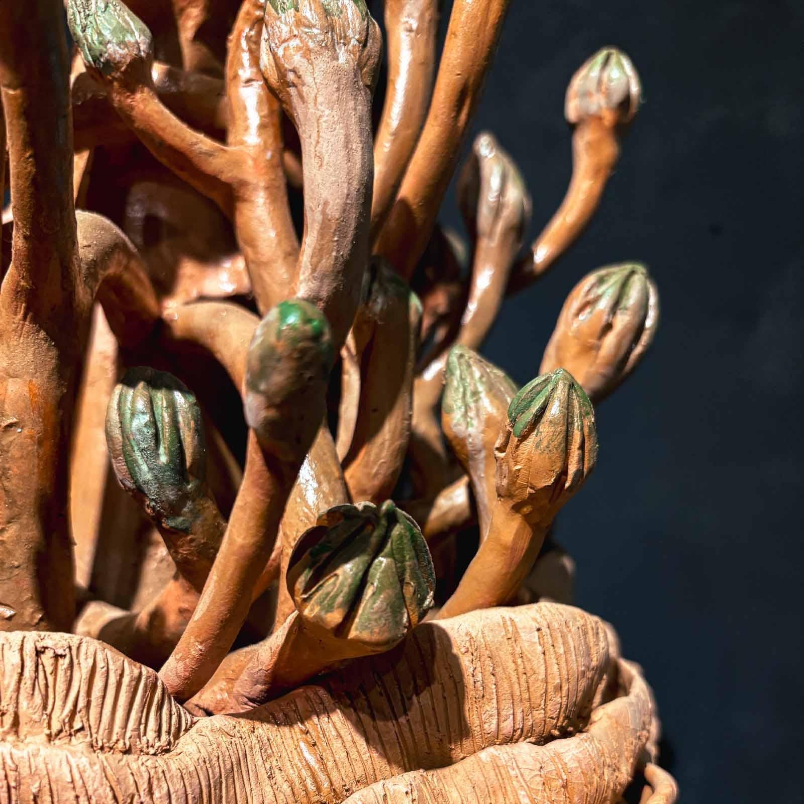 Arts and Crafts Albero della Vita in terracotta e paglia scolpito a mano da Manu Crotti in vendita