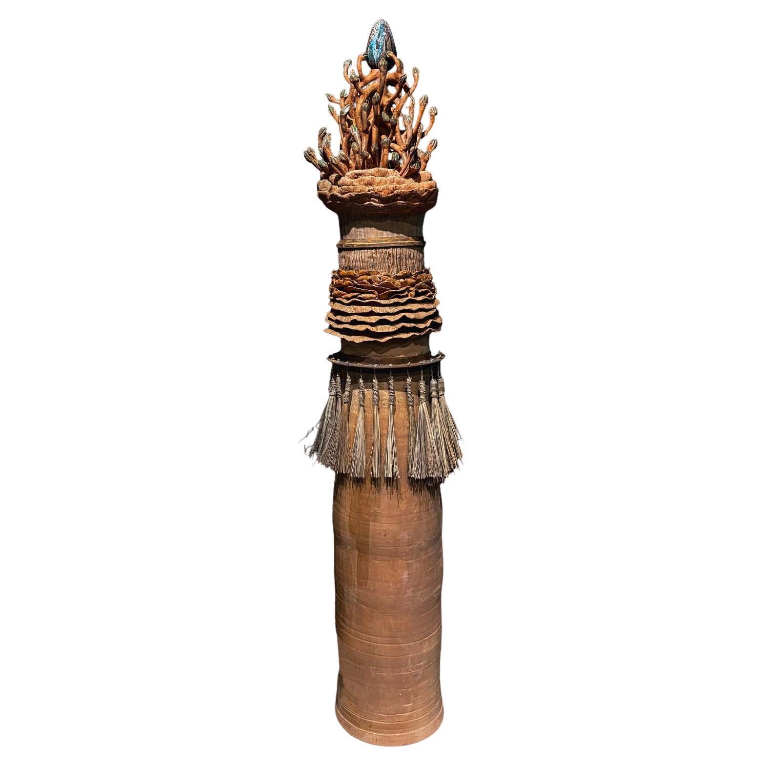 Albero della Vita in terracotta e paglia scolpito a mano da Manu Crotti in vendita