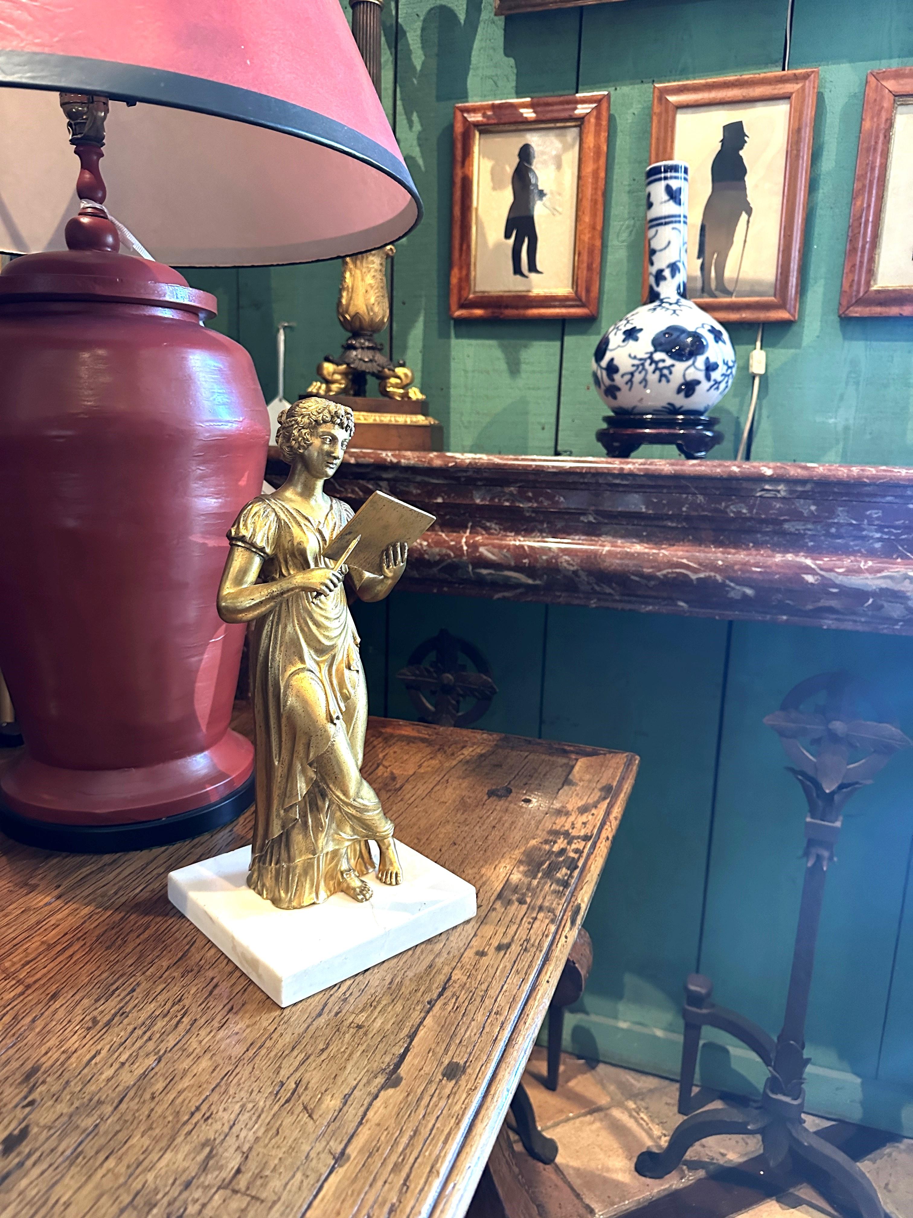 Coppia di figure femminili in bronzo dorato francese del XIX secolo Science & Art Decor in vendita 1