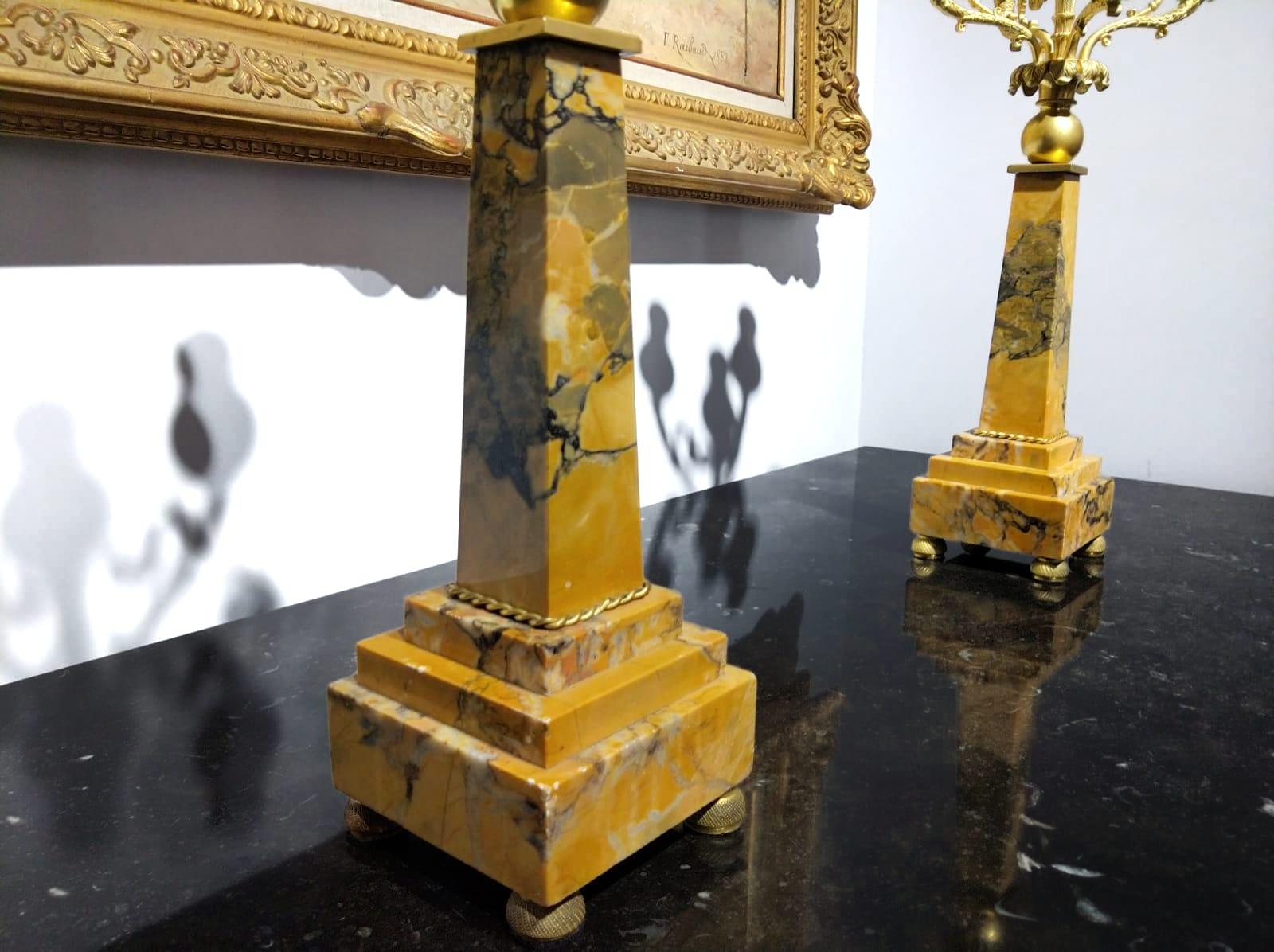 Pair of 19th Century Napoleon III Ormolu Marble Candlesticks LAST PRICE In Good Condition For Sale In Toledo, Castilla La Mancha