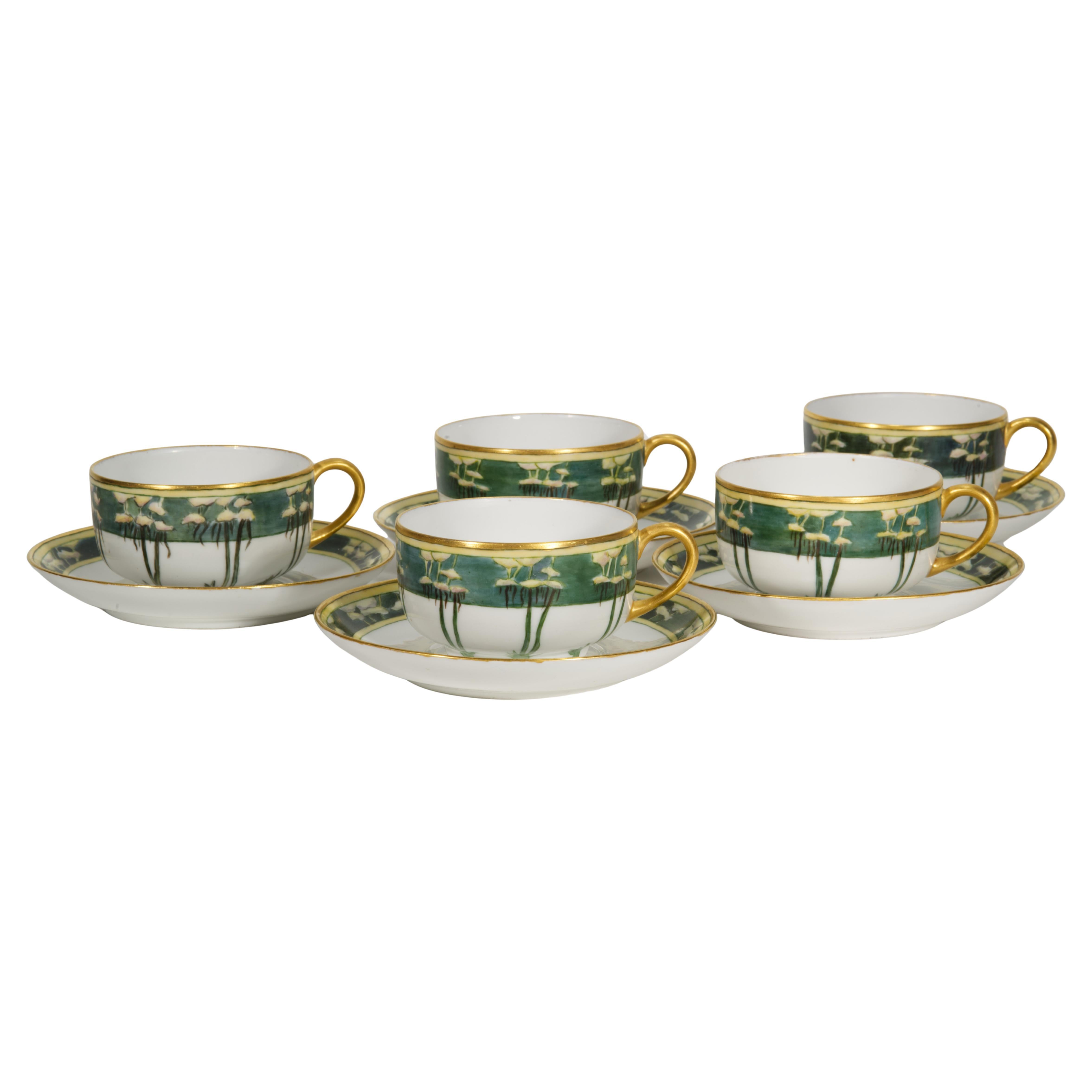 Ensemble de 5 tasses et soucoupes en porcelaine de Limoges peintes à la main, 1906