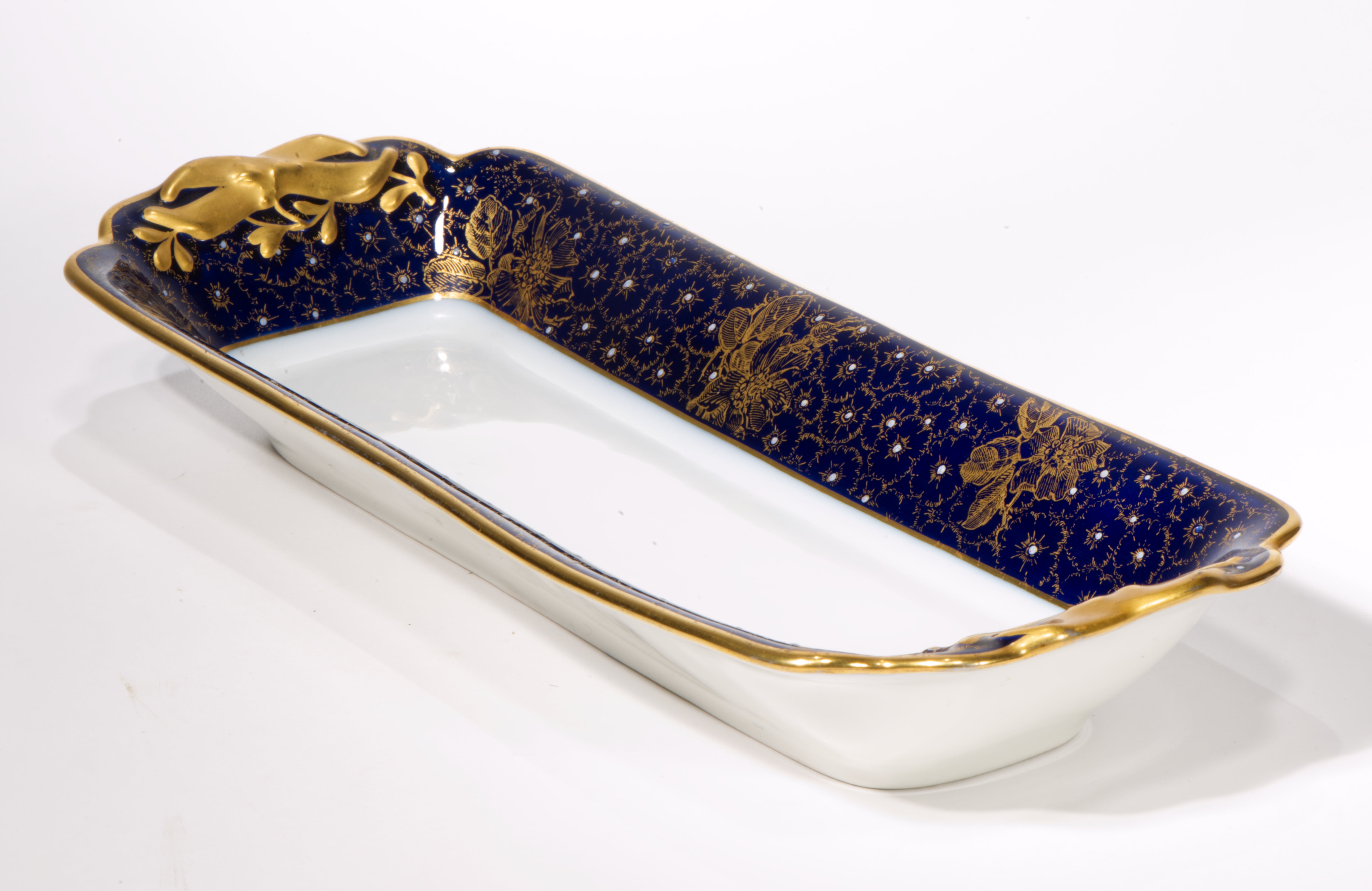 Vassoio con maniglie in porcellana Haviland Limoges, blu cobalto e oro, 1887 in vendita