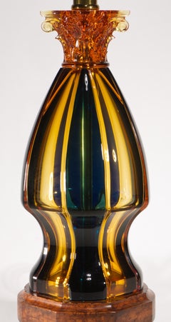 Lampe de table sculpturale en verre d'art de Maitland Smith, avec abat-jour en soie