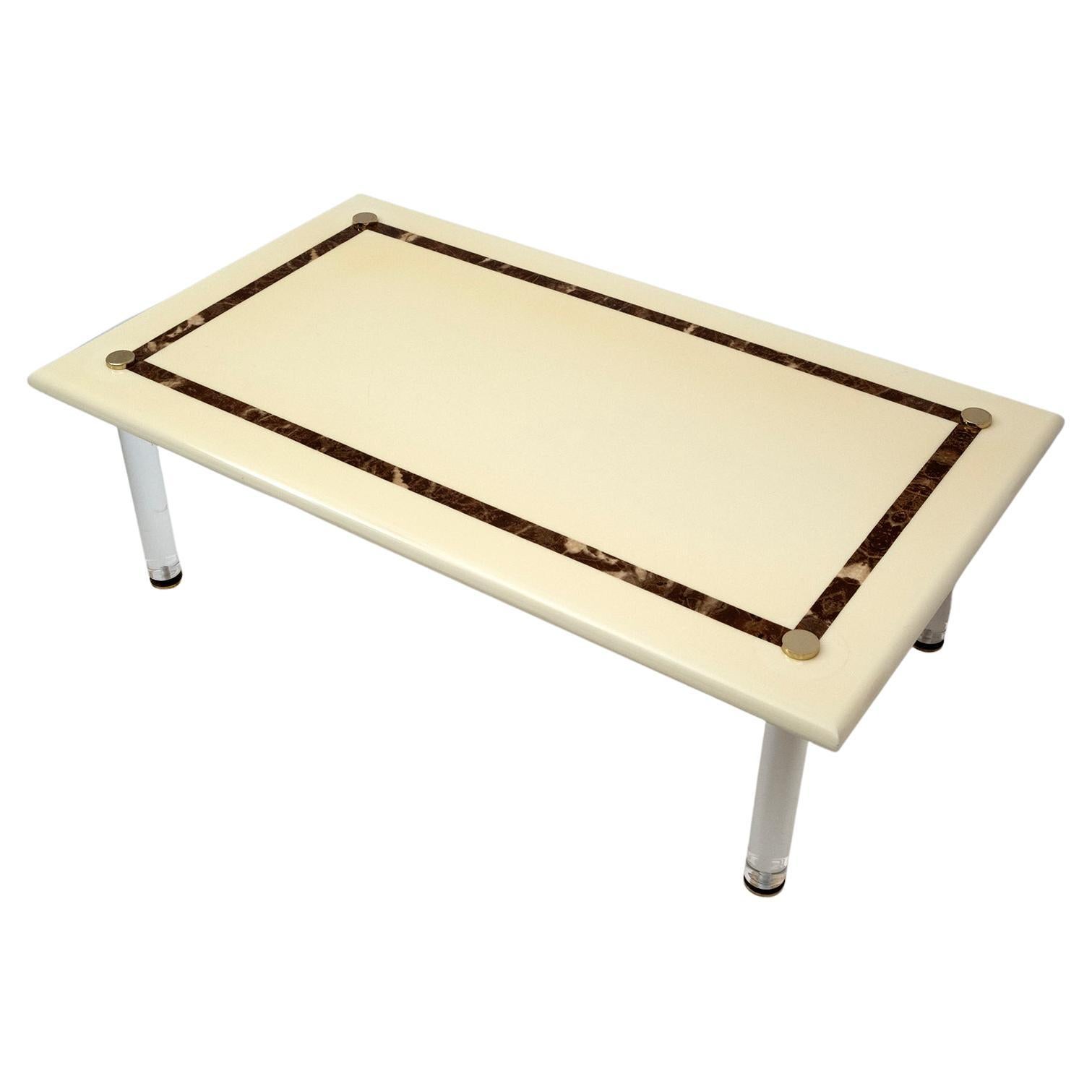 Mid-Century Modern Italian Lucite and Lacquer Coffee Table, 1970s For Sale