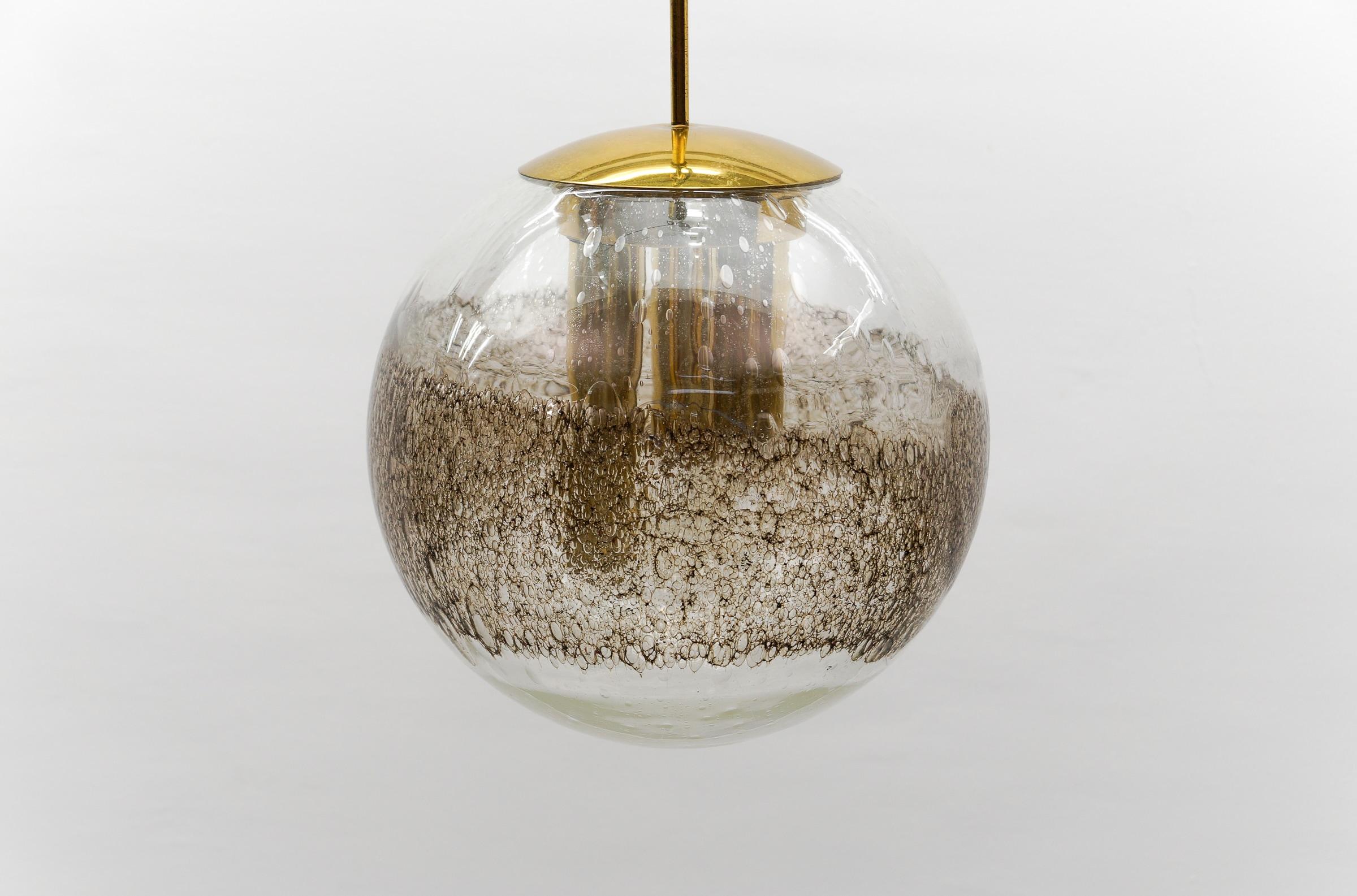 Graziosa lampada a sospensione a sfera in vetro di Murano - Germania anni '60 in vendita 2