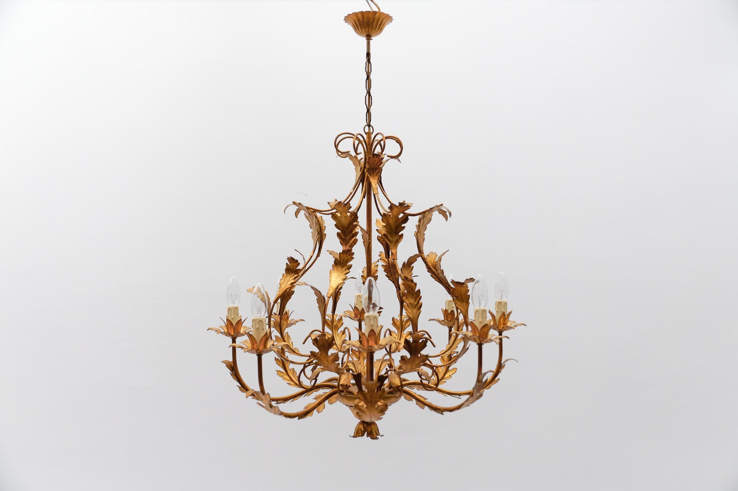 Enorme lampada da soffitto floreale a 8 luci di Hans Kögl, Germania, anni '70

Le lampadine non sono incluse.

È possibile installare questo dispositivo in tutti i paesi (USA, Australia, Asia, Gran Bretagna, Europa...).
