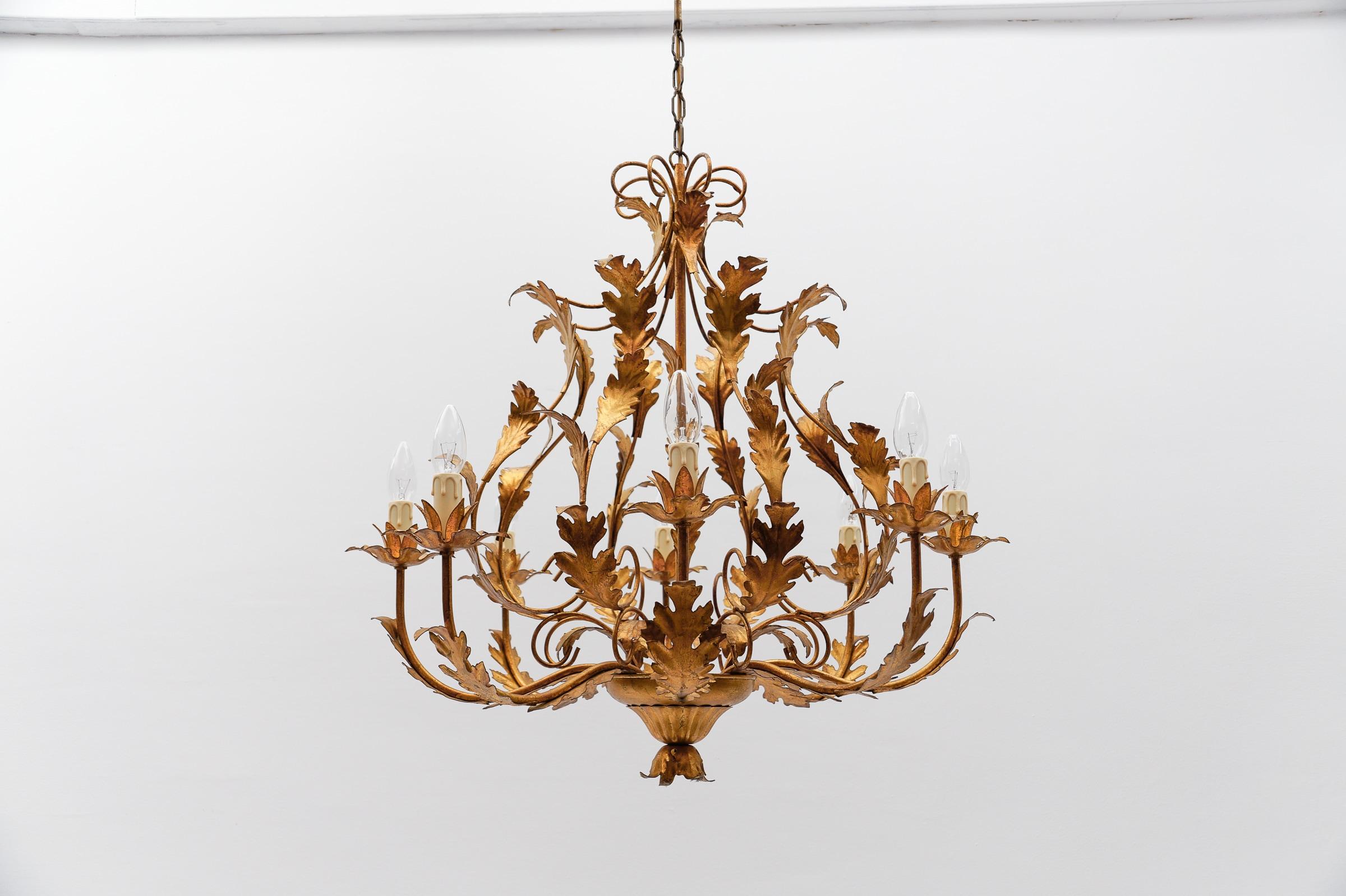 Enorme lampada da soffitto floreale a 8 luci di Hans Kögl, Germania, anni '70 In condizioni buone in vendita a Nürnberg, Bayern