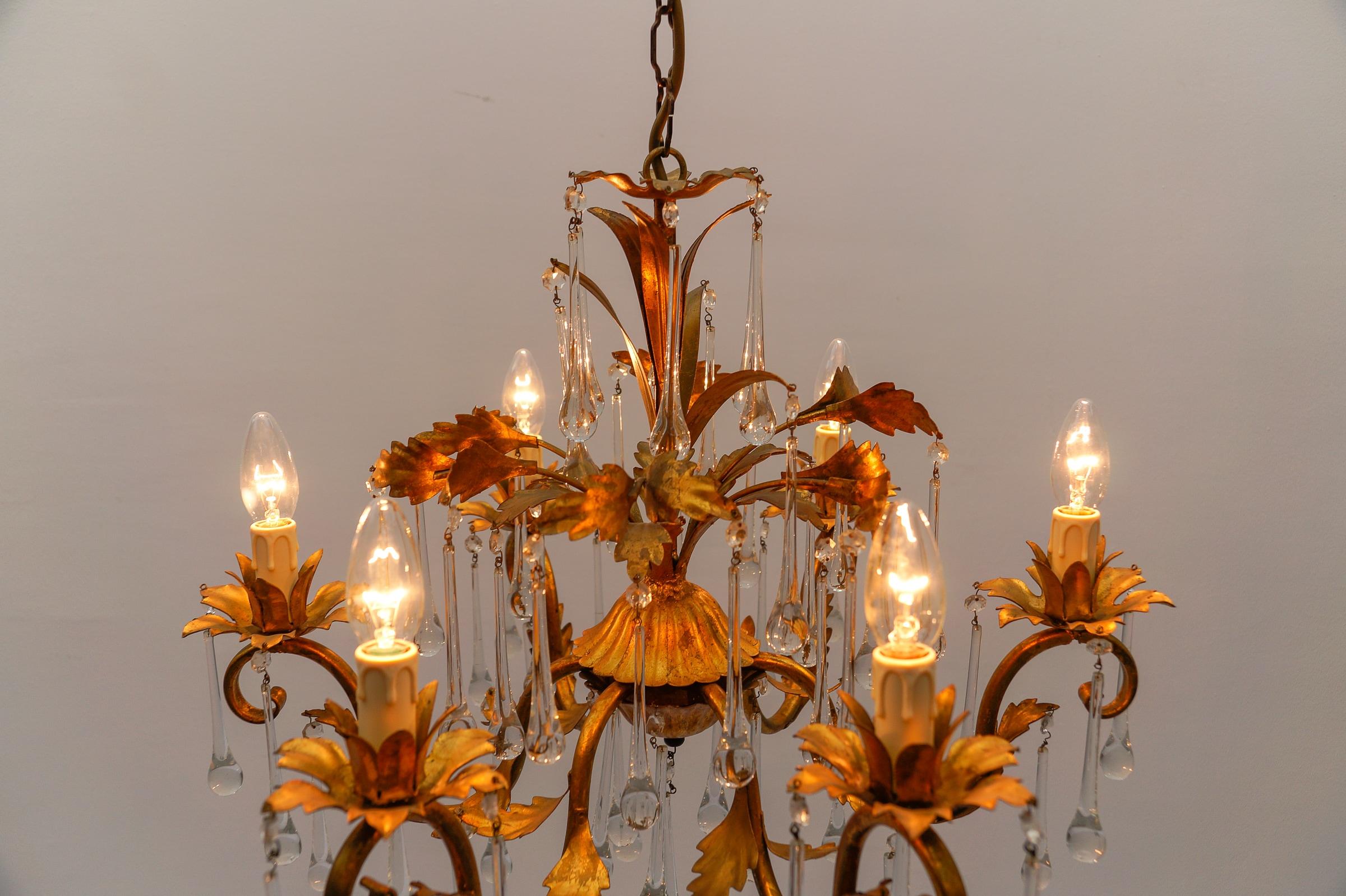 Enorme Lámpara de Techo Floral de 6 Luces con Gotas de Cristal de Hans Kögl, Alemania, 1970 en venta 1