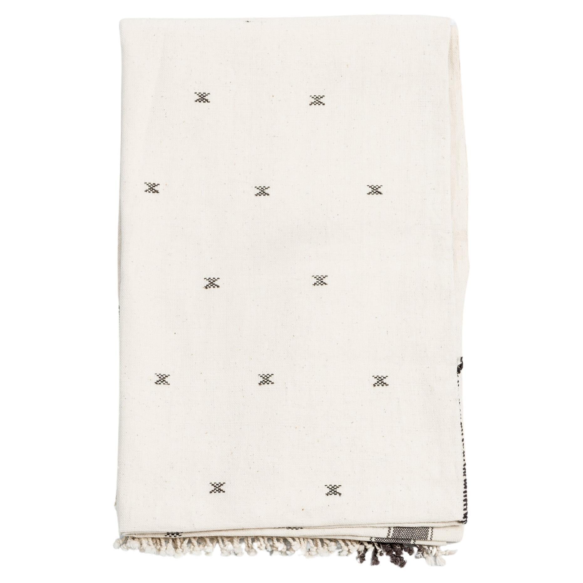 White Amro Handloom Organic Cotton Artisanal Throw In Minimal Black Motifs