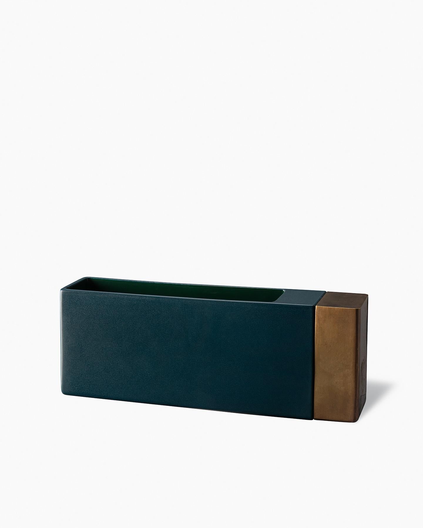 Customizable Bitossi Equilibri Vase Design by Dimorestudio In New Condition For Sale In New York, NY