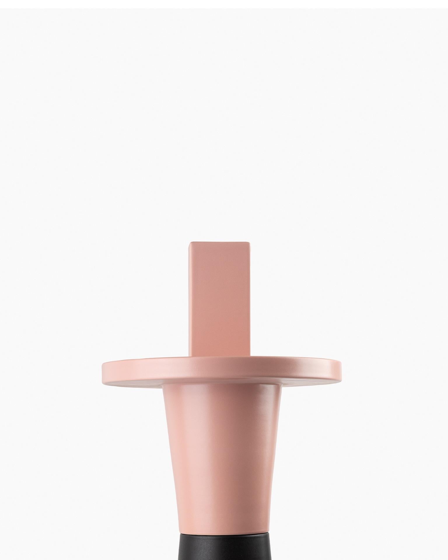 Bittosi  Nero/rosa pallido opaco Sculptura di Nathalie du Pasquier In condizioni Nuovo in vendita a New York, NY