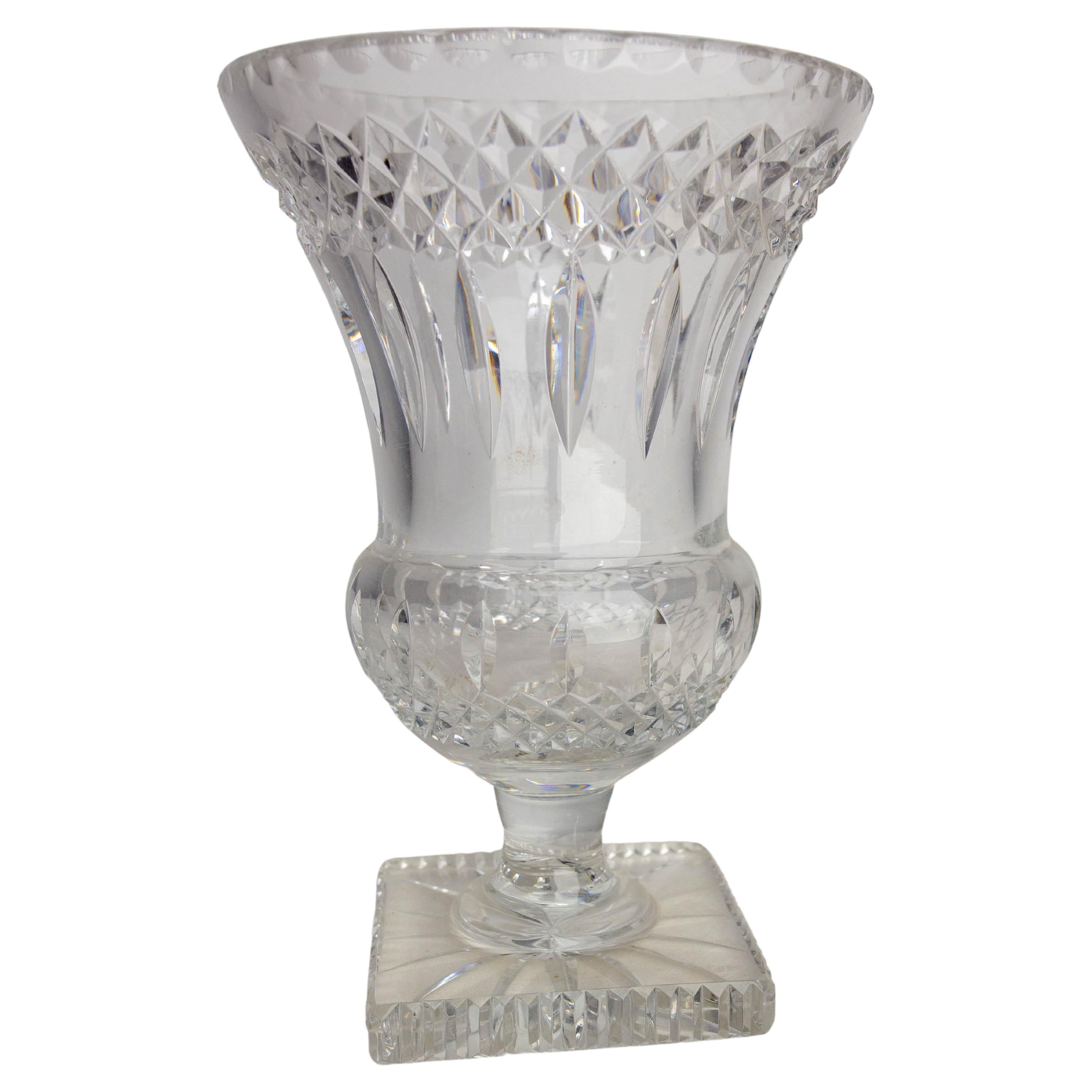 Crystal vase circa 1960, France
Good condition.

Shipping:
15/15/H 21 cm 1.9 kg.