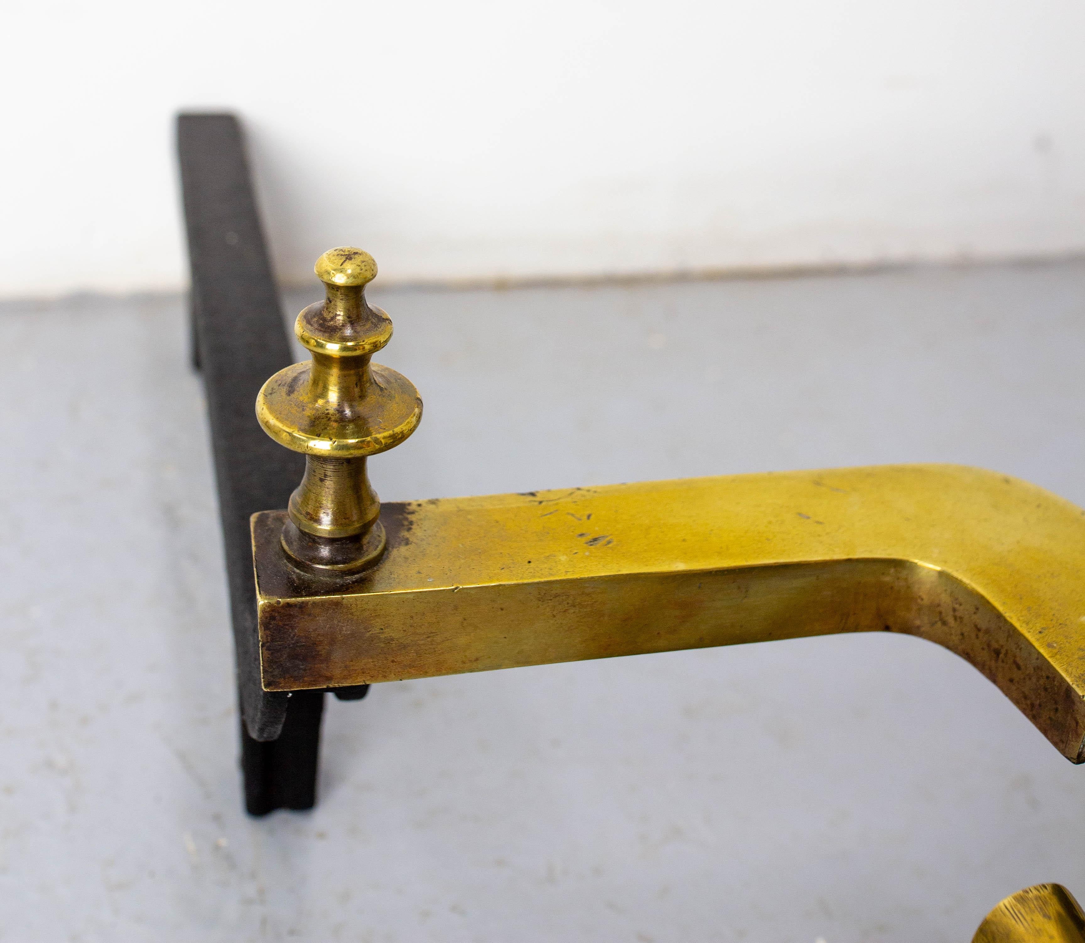 Coppia di androni in ottone e ferro battuto, Francia, XVIII secolo in vendita 3